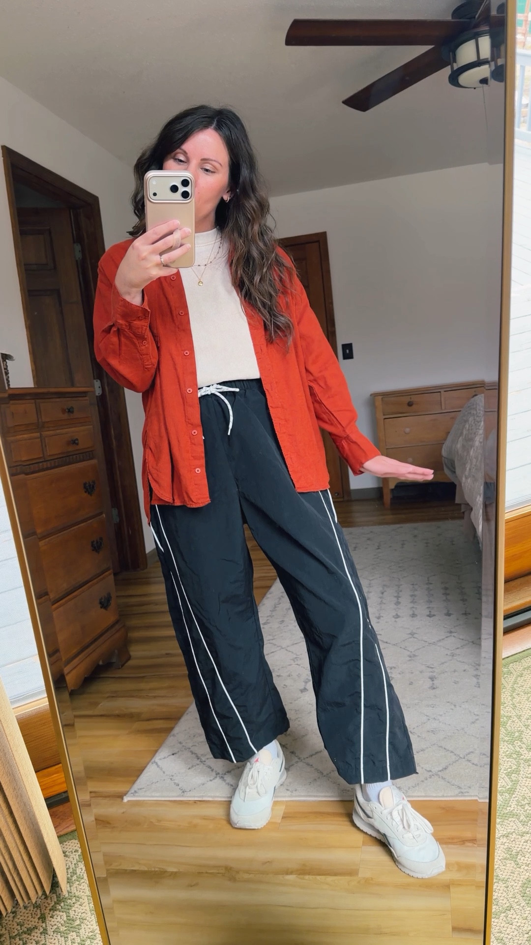 Small in my tee (100% cotton!), small petite in my linen button up, xs in my track pants and 6.5 in my sneakers♥️



#LTKPetite #LTKgrwm #LTKootd