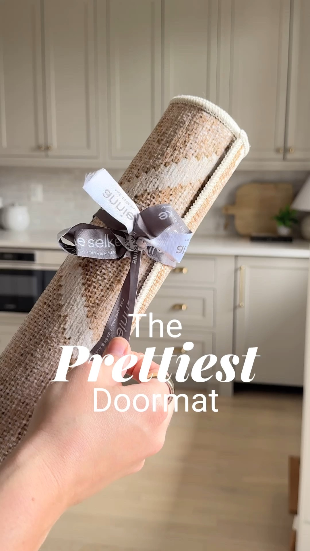 The prettiest doormat from Amazon! Also linked some more home decor we are loving! 

#LTKStyleTip #LTKHome #LTKSaleAlert