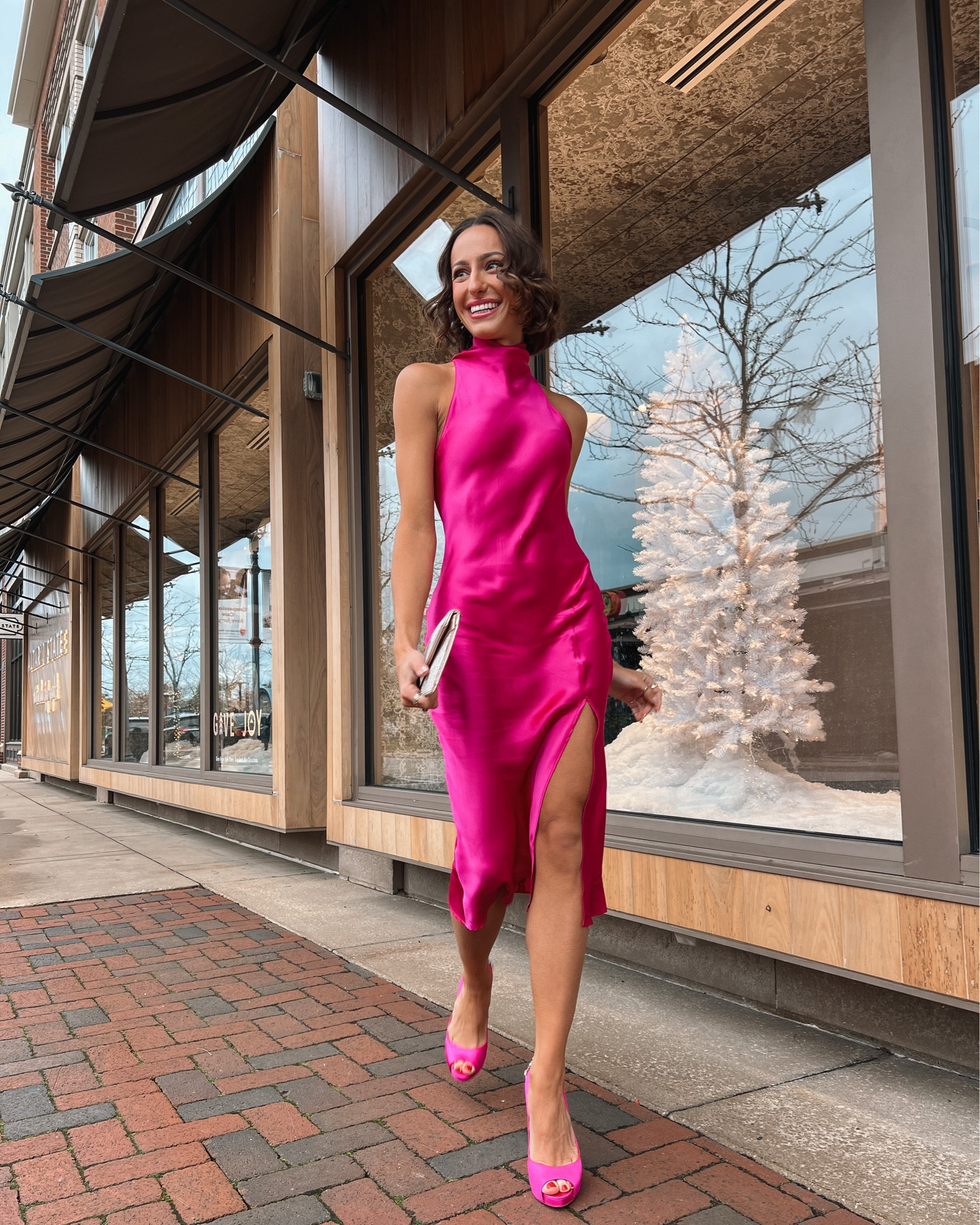 Amanda uprichard satin midi dress runs tts (wearing an xs)

#LTKSeasonal #LTKwedding #LTKHoliday