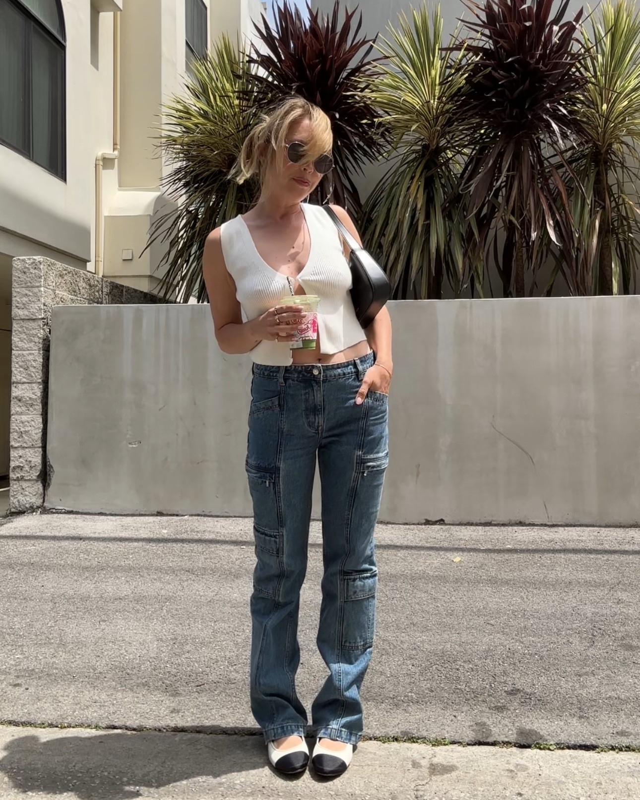 Spring Outfit! Simple and chic! 

#LTKfindsunder100 #LTKshoecrush #LTKstyletip