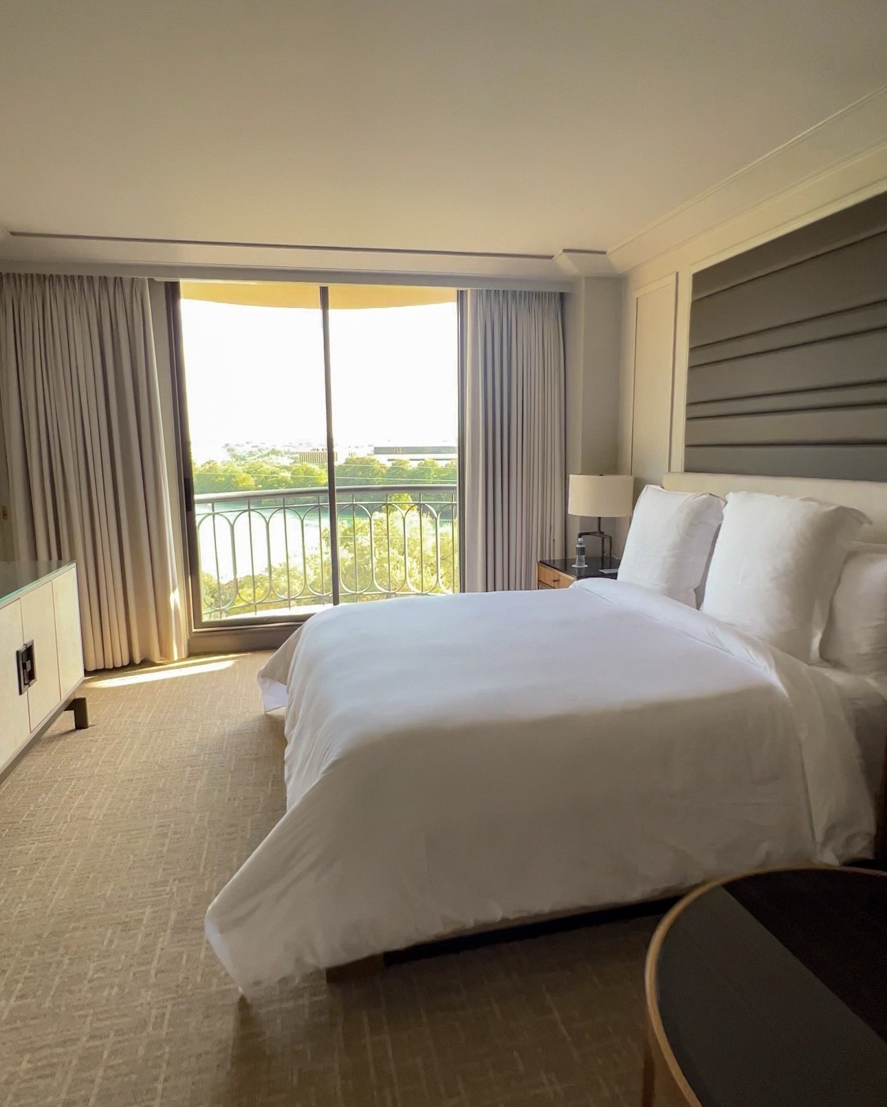 The rates below are not accurate. You’ll need to make sure you click the link to actually get accurate pricing. 

If you’re looking for a stay that puts you right in the middle of the city while still feeling like an escape, Four Seasons Hotel Austin delivers. Set along Lady Bird Lake, this luxury stay gives you skyline views, easy access to downtown, and one of the best spots to slow down after exploring Austin.

Think spacious rooms, polished details, and that signature Four Seasons service that makes everything feel effortless. Spend the morning walking the trail, relax by the pool, book a spa treatment, or grab dinner with lake views before heading out for Austin nightlife.

