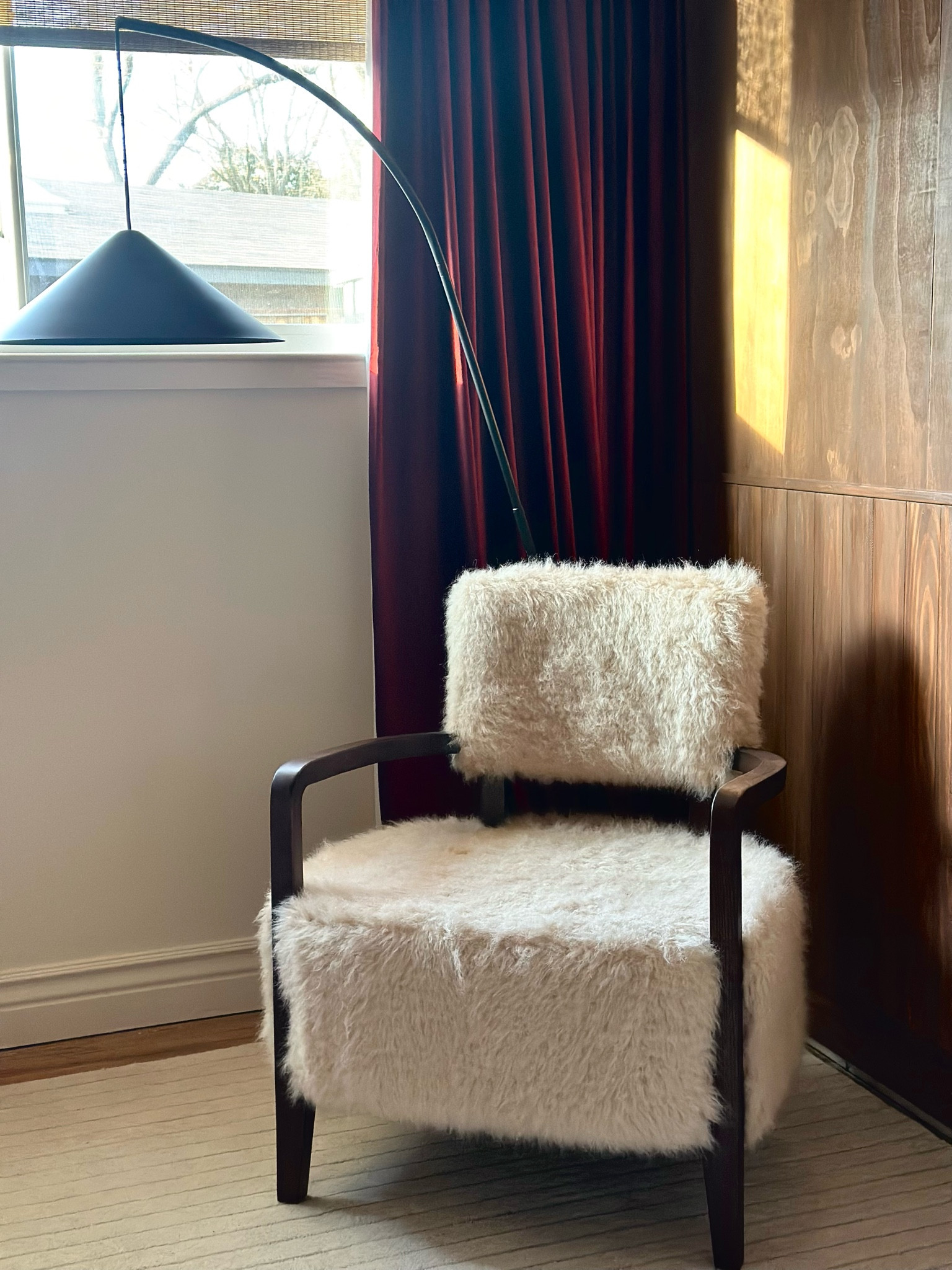 The office/guestroom is slowly coming together! This gorgeous addition has been on my wishlist for years and looks perfect in this space! #yetichair #manhattanhome #midcenturymodern

#LTKHome