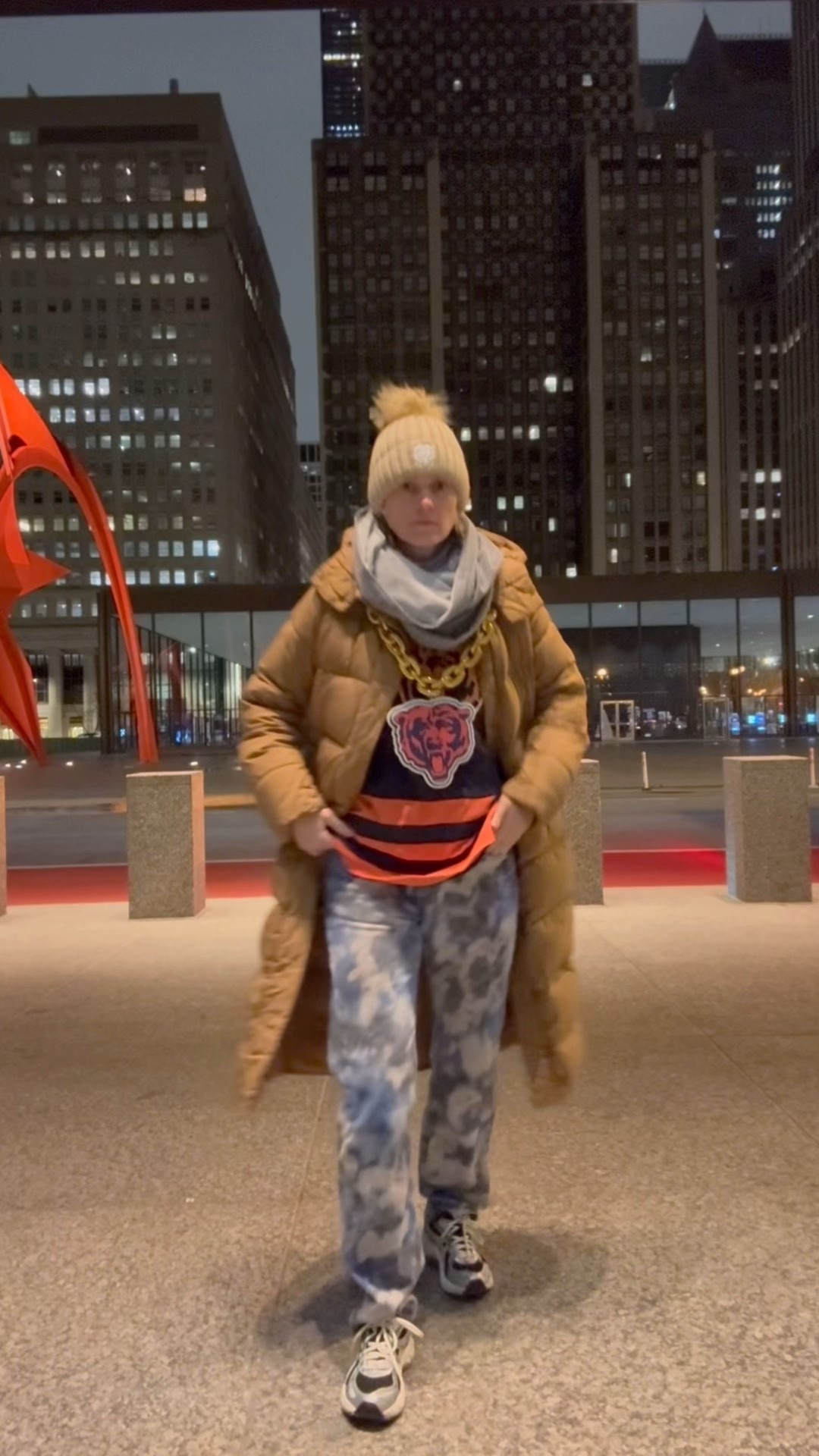 good. better. best. 

Chicago Bears 🐻⬇️💙🧡

#LTKActive #LTKU #LTKootd