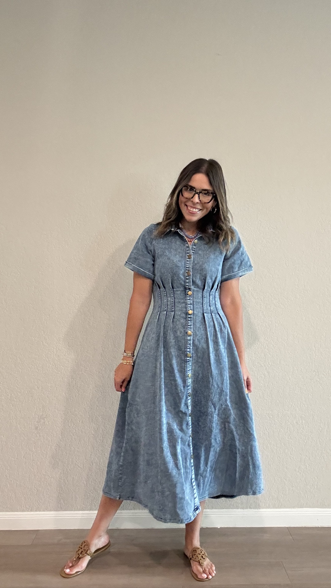 A good denim dress is the ultimate wardrobe MVP 💙 Pair it with leopard sandals for an effortless vibe, or dress it up however you want. This one is getting endless wear.

#LTKootd #LTKmomlife #LTKMidsize