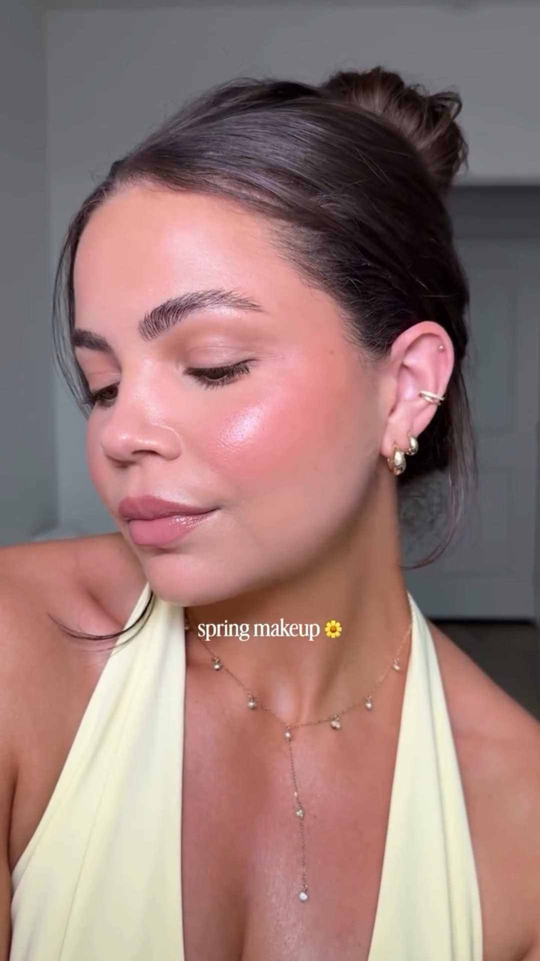 step by step makeup look for spring 🌼

@vieve @rarebeauty @morphebrushes @merit @hourglasscosmetics @maybelline @caliray @westmanatelier @kosas @raviebeauty @yslbeauty @beaubble #makeuptutorial #springmakeup #springmakeuplook #everydaymakeup

#LTKBeauty #LTKSeasonal