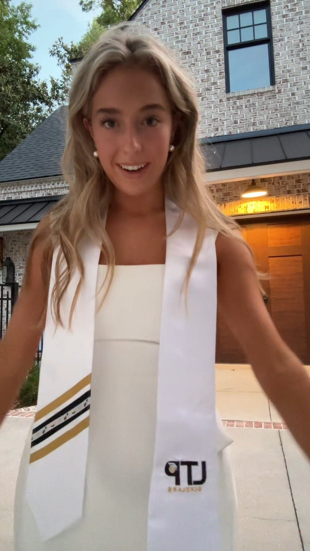 Graduation ootd! 👩🏼‍🎓 

#LTKU #LTKPetite #LTKStyleTip