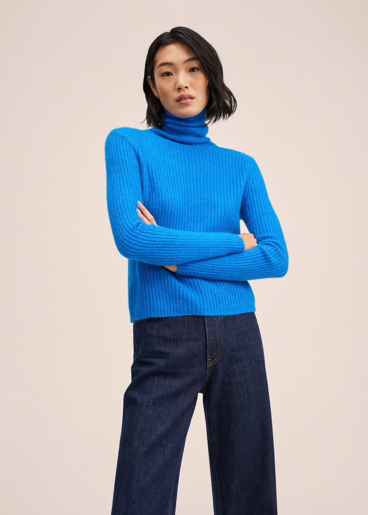 Rolled neck cable sweater | MANGO (UK)