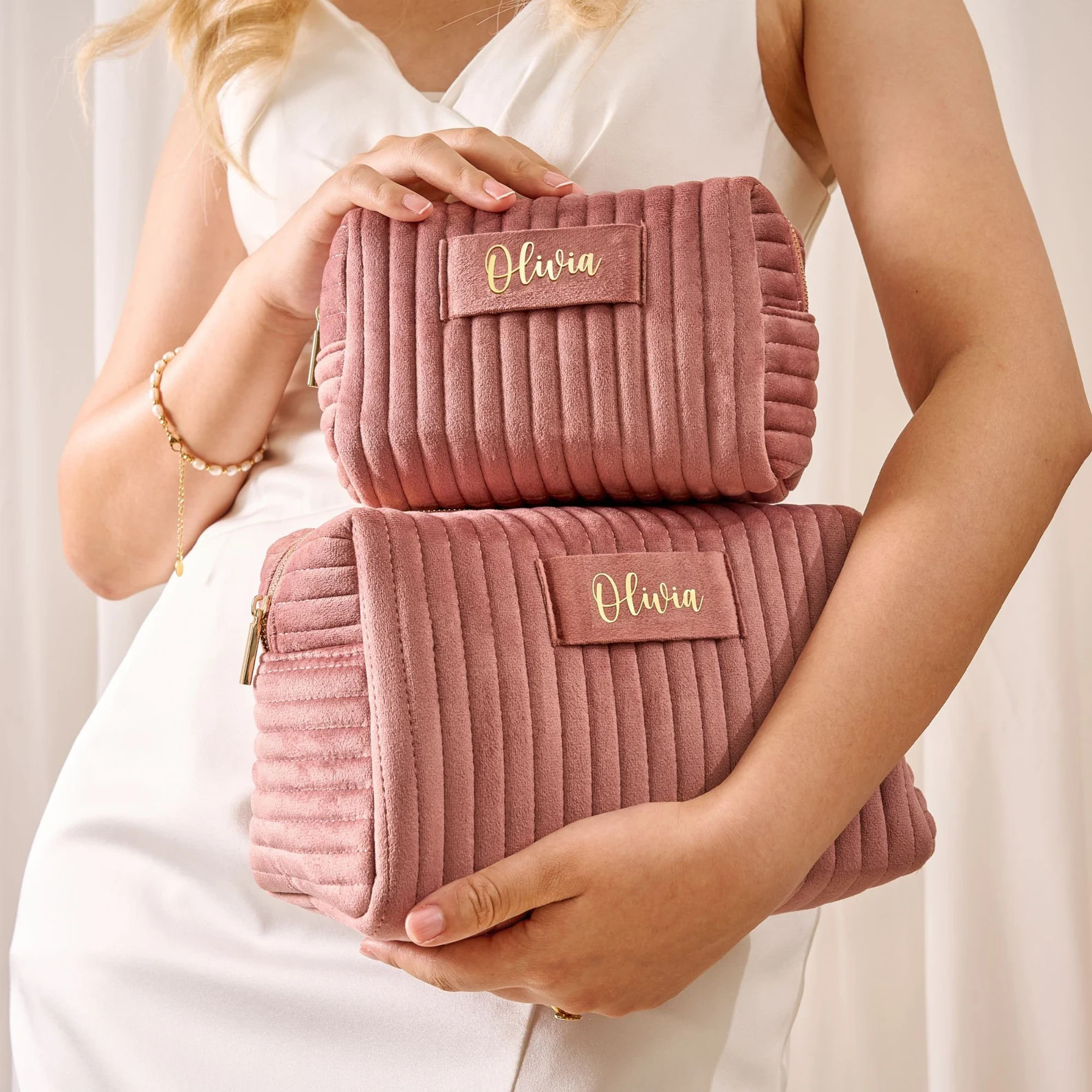 Custom Makeup Bag, Personalised Bridesmaid Gifts, Wedding Gift, Travel Toiletry Bag, Cosmetic Bag... | Etsy (US)