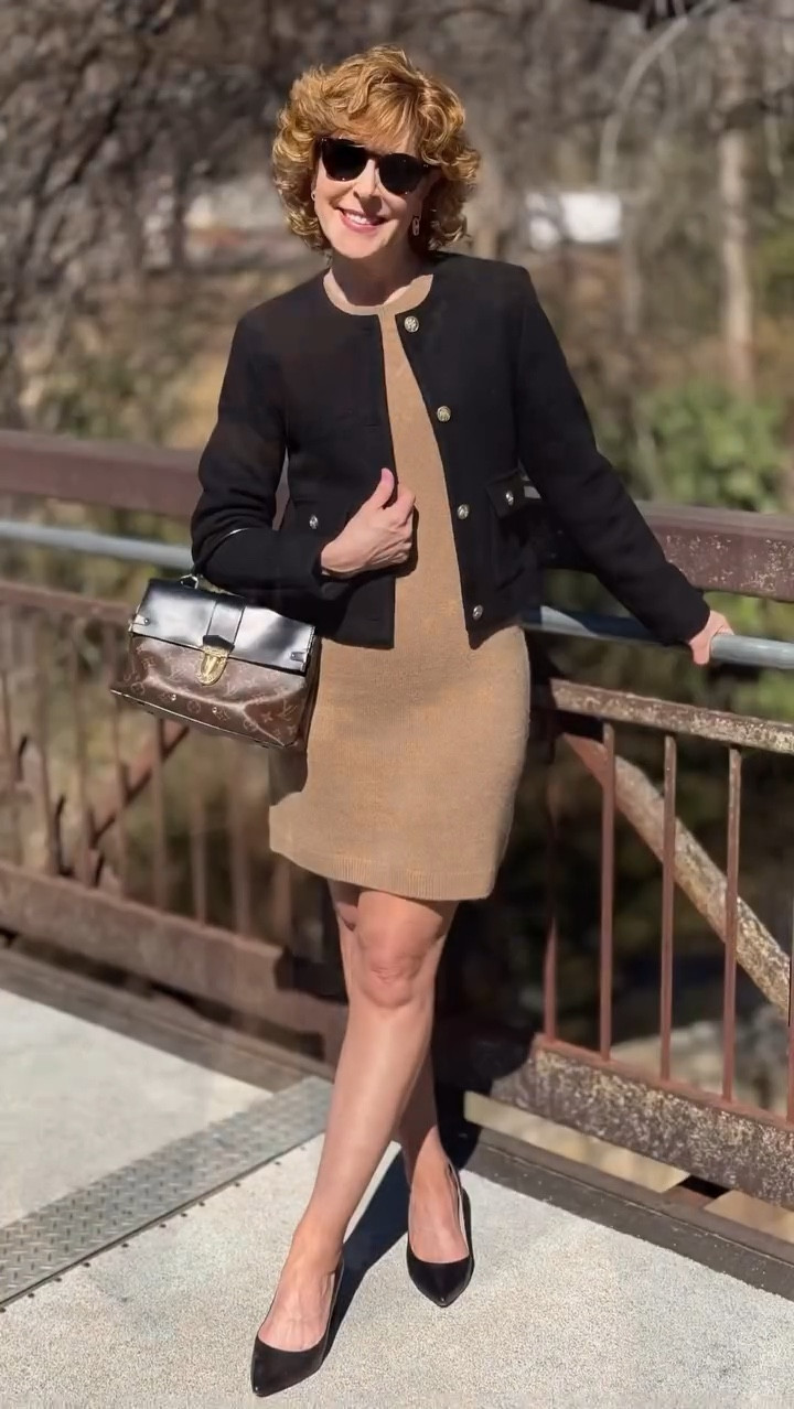 Luxury without the luxury markup? Yes please.
😁
This is one of those outfits that feels quietly expensive… but isn’t. And I don’t know about you, but in this season of life I want beautiful quality without feeling like I have to stalk a sale to justify it.

This cashmere short sleeve dress is unbelievably soft and so flattering. It’s that timeless neutral piece you’ll reach for again and again. I layered it with this wool jacket with the prettiest gold buttons, and it instantly feels polished, classic, and pulled together. Effortless… but make it intentional.

Both pieces are from @onequince , and I L❤️VE how they do business. They don’t rely on constant sales or discount codes. Instead, they keep prices refreshingly fair year-round by cutting out middlemen and working directly with top factories. On each product page, they even show price comparisons to higher-priced retailers so you can see exactly how much you’re saving. I love that kind of transparency.

High-quality essentials. Fair prices. No games. 💗


#LTKWorkwear #LTKOver40