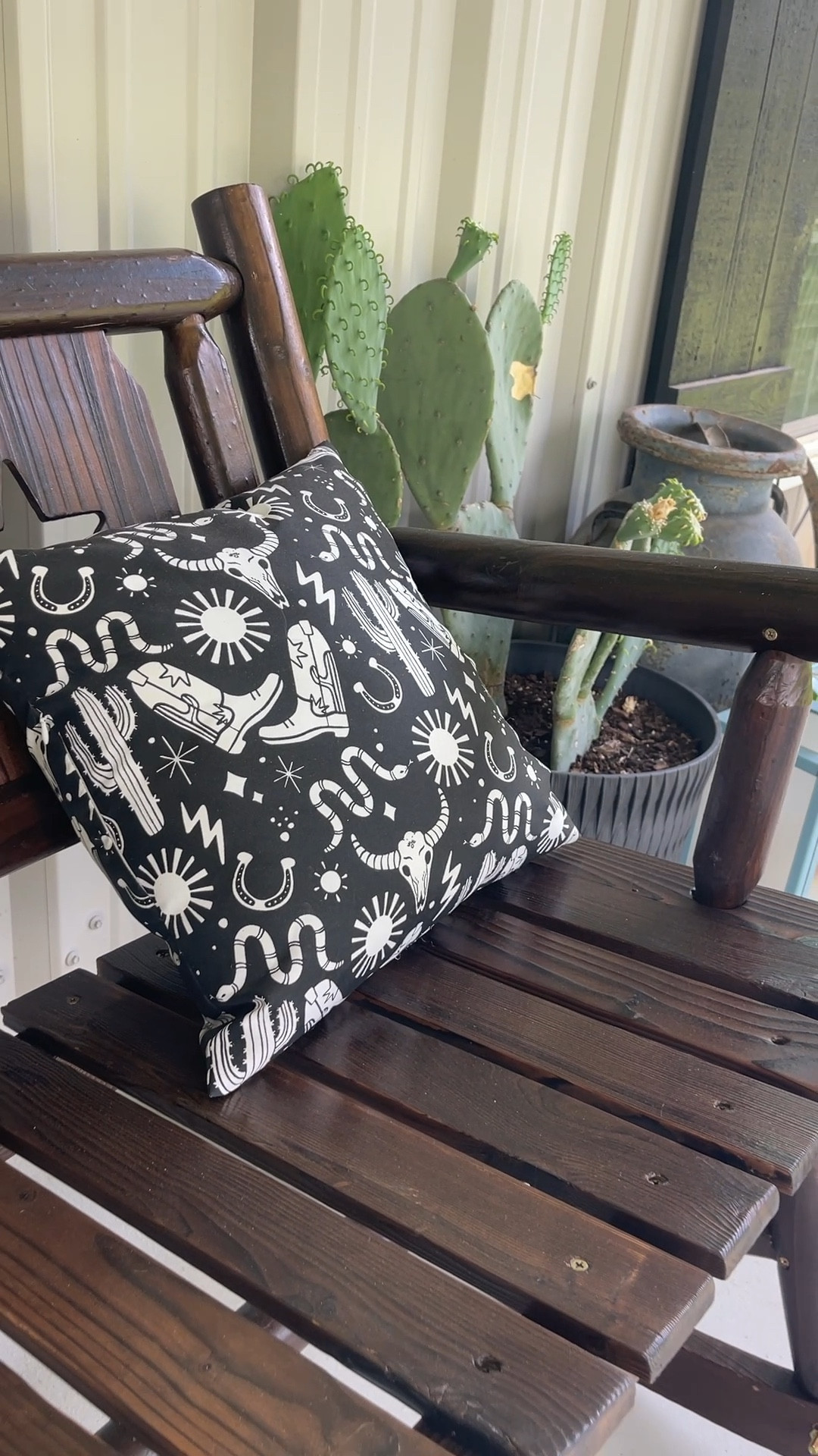 Some of my favorite outdoor western pillows are on sell right now!! 🤩 They’re going to sell out quick, I have a feeling!

#LTKHome #LTKSeasonal #LTKFindsUnder50