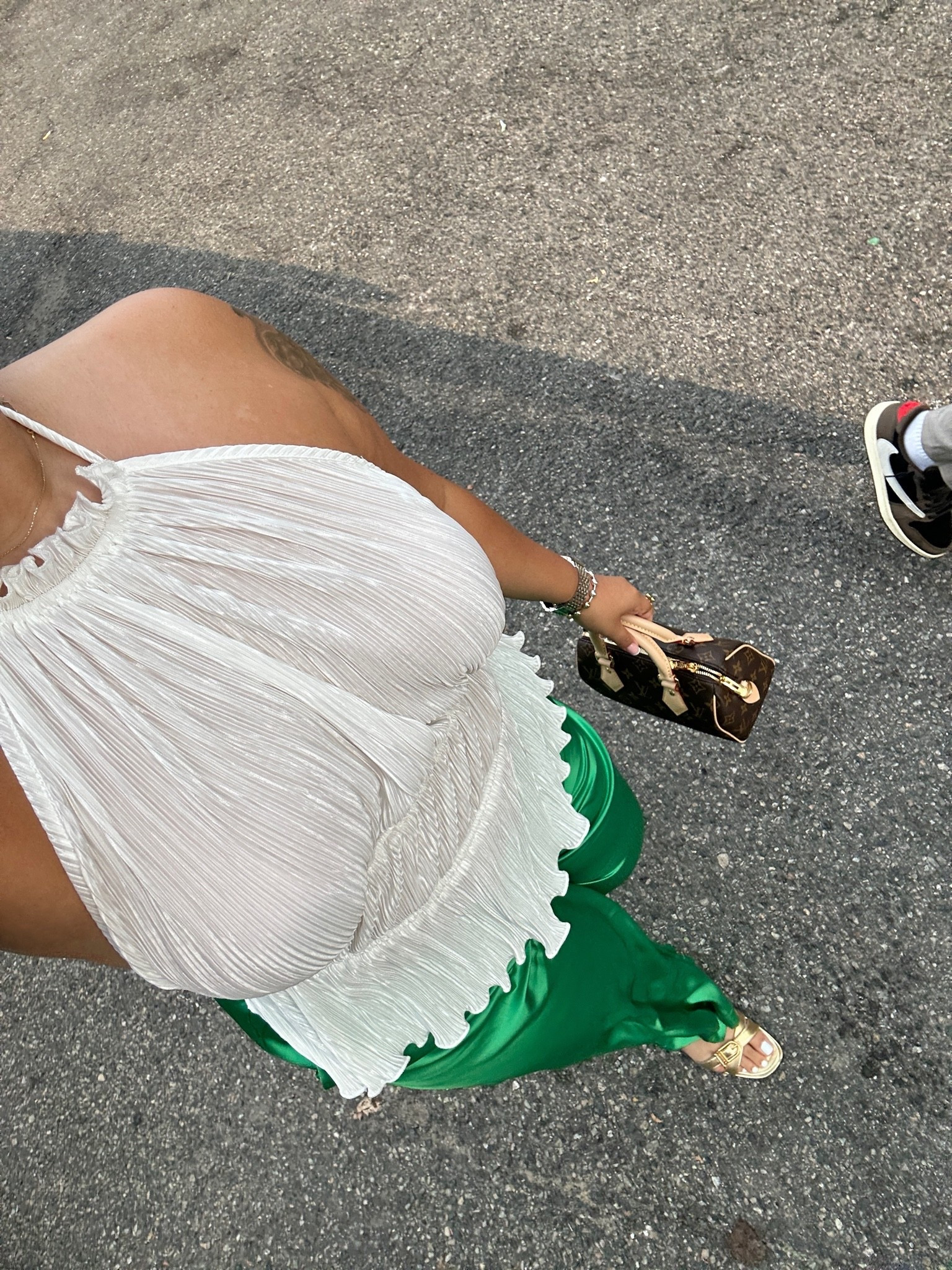 Similar vibes💚

#LTKSeasonal #LTKMidsize