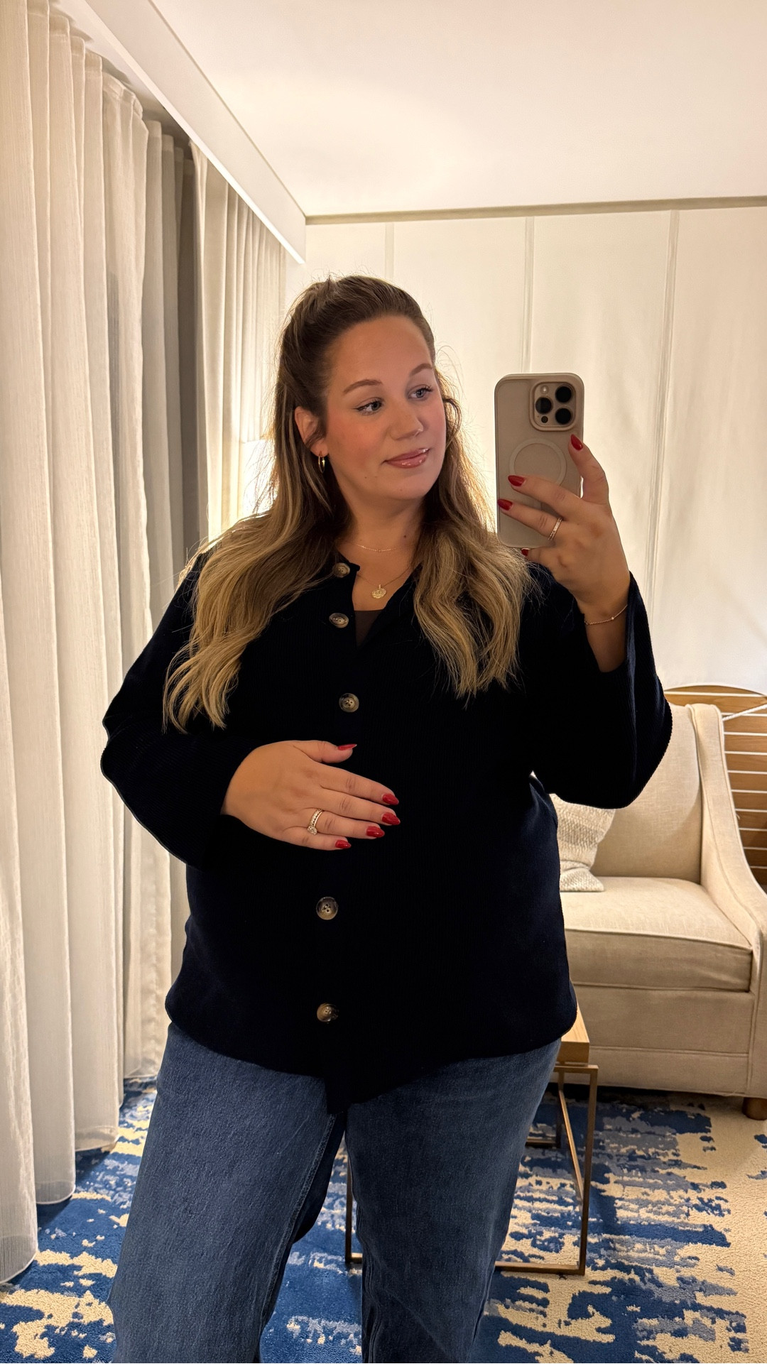 Maternity Jeans Outfit - 3rd trimester approved

#LTKootd #LTKBump #LTKMidsize