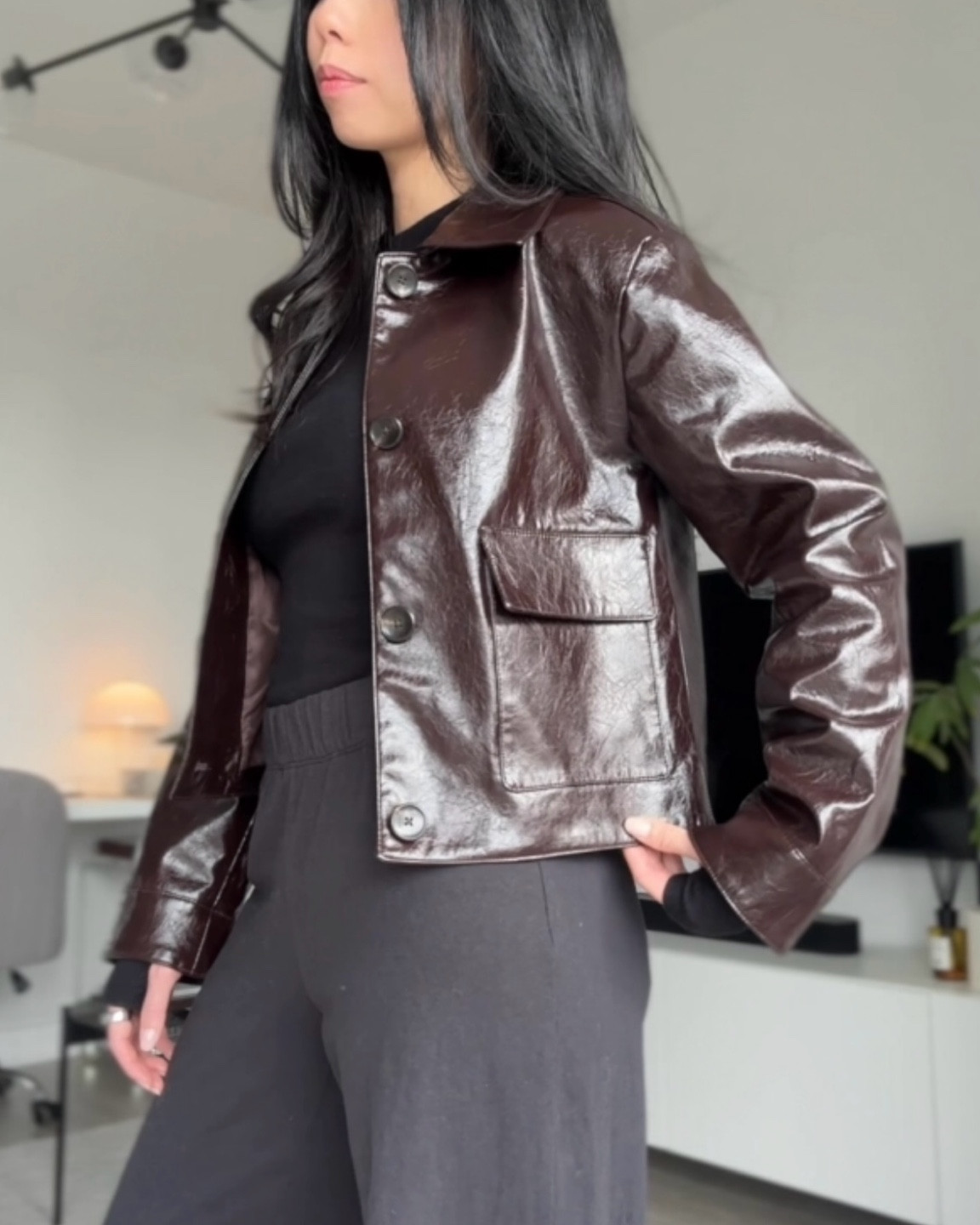 Faux leather crop shiny burgundy jacket

#LTKWorkwear #LTKStyleTip