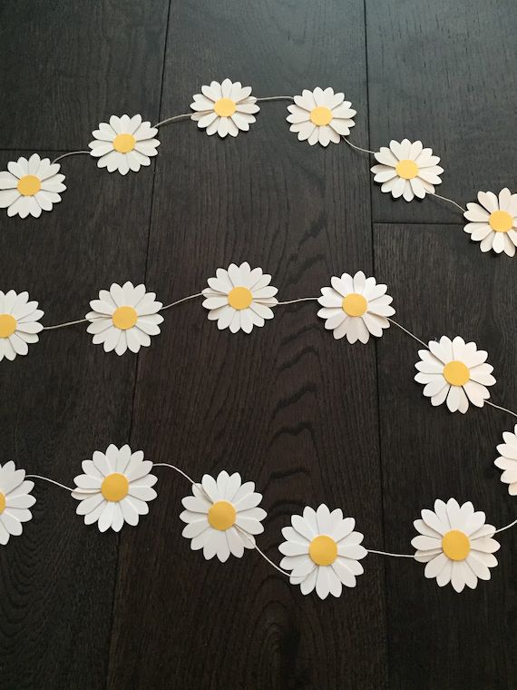 Handmade paper daisy garland party decoration cardstock | Etsy | Etsy (US)