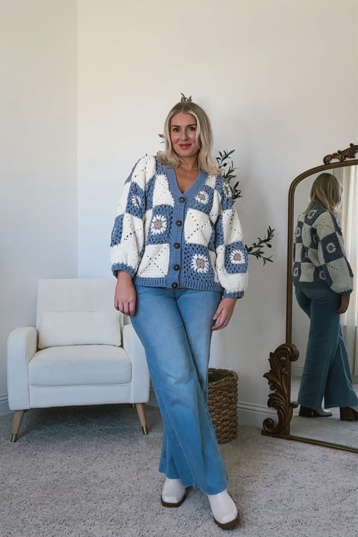 THIS SWEATER! Are you kidding me?! #lulusambassador When I wore this outfit, I had people coming up to me non-stop telling me this was the cutest sweater they had ever seen, and I wholeheartedly agree. 
.
.
#lulus #lovelulus #winteroutfit #outfitinspo #sweateroutfit #winterstyle

#LTKstyletip #LTKMostLoved #LTKfindsunder100