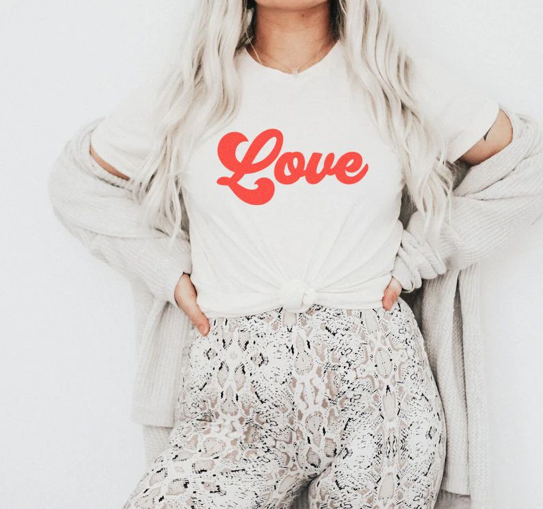 Valentine Shirts for Women Retro Love Shirt Valentine's - Etsy | Etsy (US)