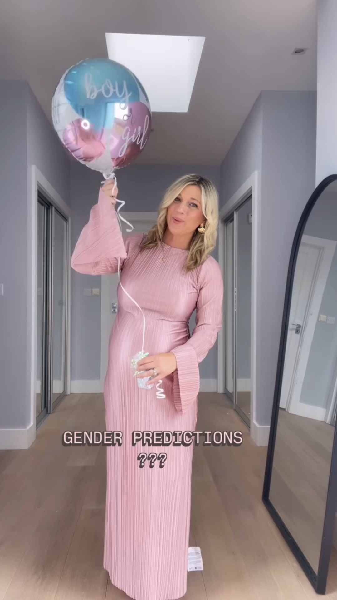 Gender predictions??!! Love to know what you think? Vote or comment below.. Boy? Or Girl? Also help with names would be great 😅

Going off the old wife’s tales, I think Girl… but I honestly have no idea 🤷🏼‍♀️ in the past, I’ve found out & not found out so for our last we decided to keep it a surprise. 

Healthy baby is all I care about so it really doesn’t matter X 🙏🏻 

#genderrevealparty #genderprediction #boyorgirl #pregnancystyle #occassionwear #bumpdress #38weekspregnant #gender