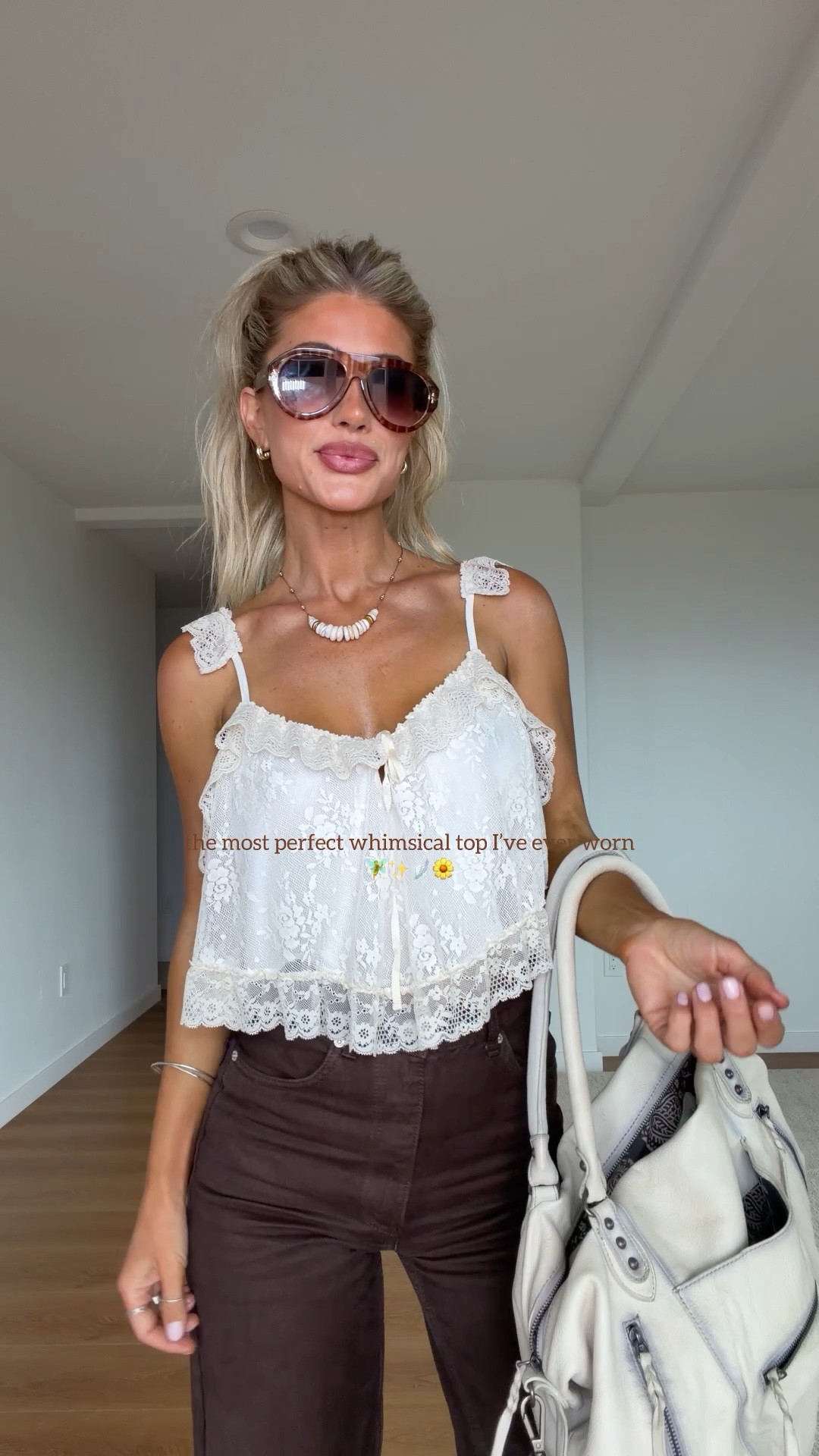 Top is a small 
Jeans are Zara 



#LTKootd