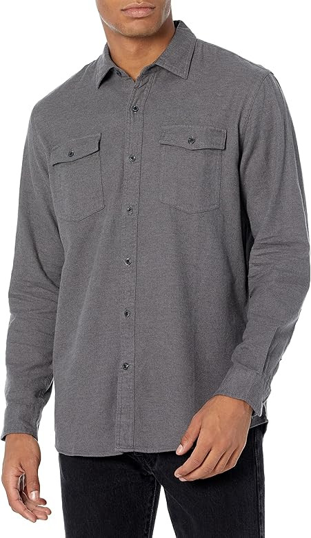 Amazon Essentials Men's Regular-Fit Long-Sleeve Two-Pocket Flannel Shirt | Amazon (US)