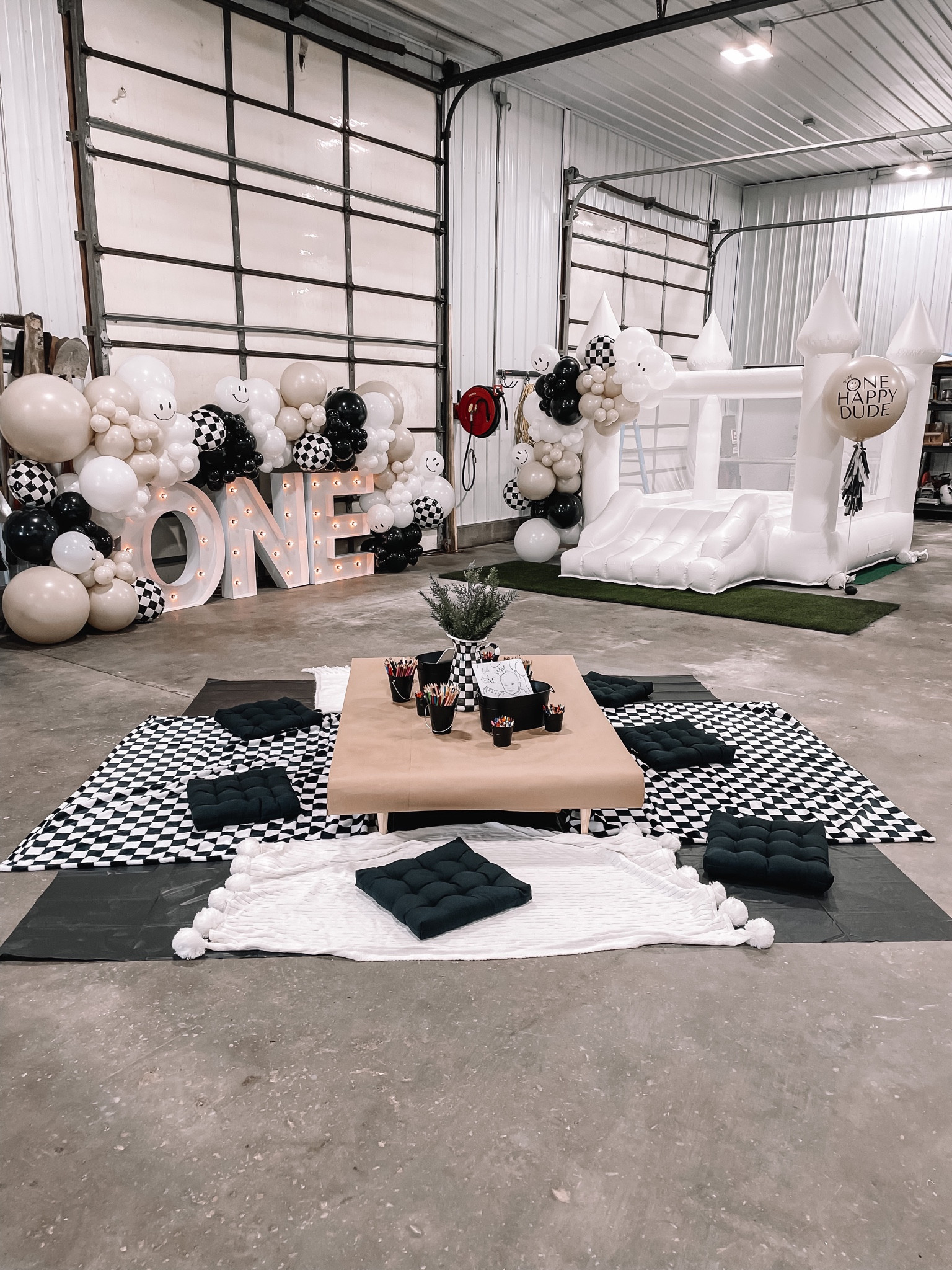 Cole is ONE

first birthday party decor
baby’s first birthday party
boy’s first birthday


#LTKbaby #LTKkids