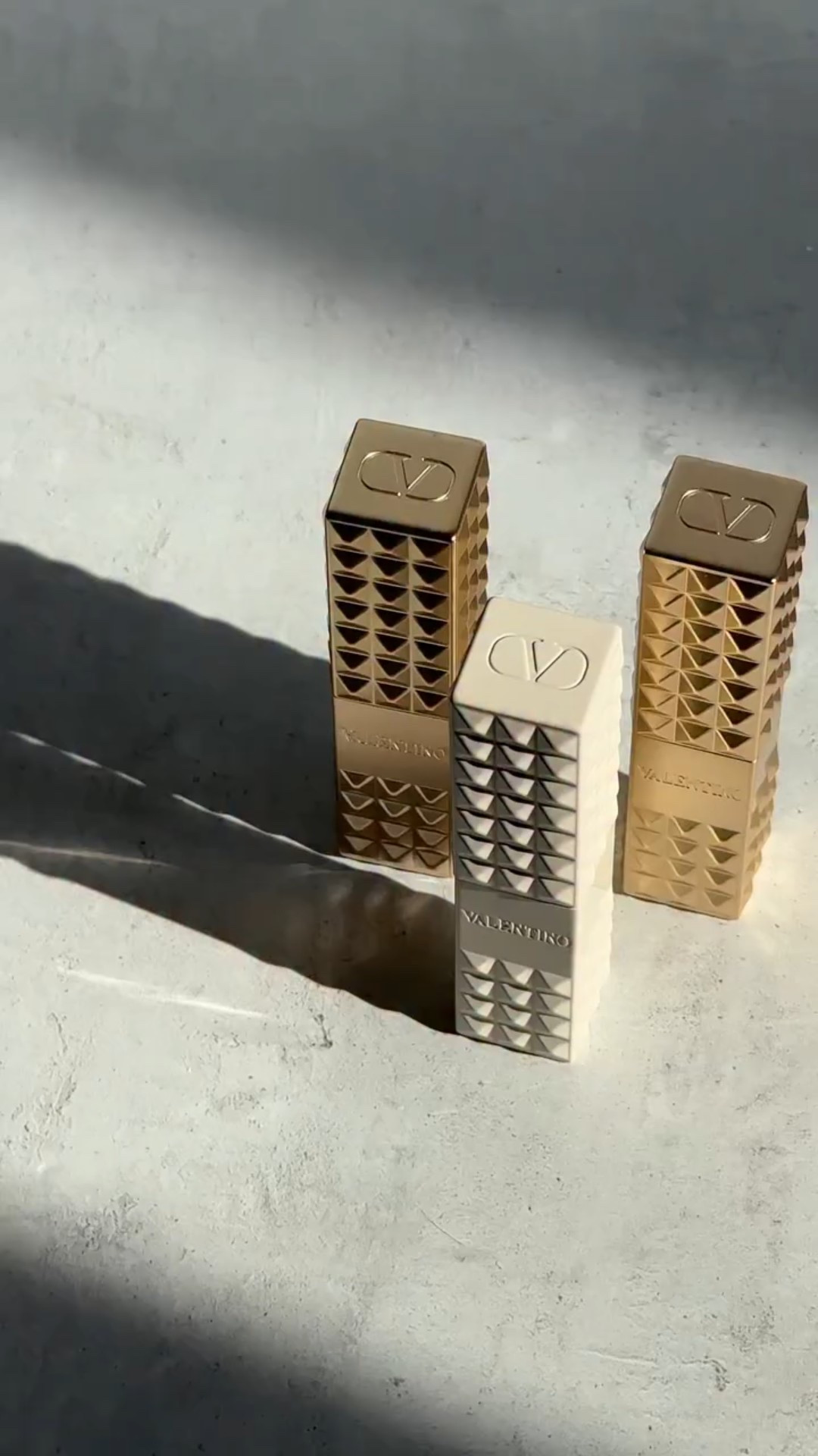 The Spike @valentino.beauty Matte lipsticks are my latest go-to lip lately ♥️ Which shade would you pick? You can check these out @sephora

#SpikeValentino #giftedbyvalentinobeauty #ad #ugc #ugccreator #ugccontentcreator #ugcbeauty #ugcvideo #aesthetic #makeup