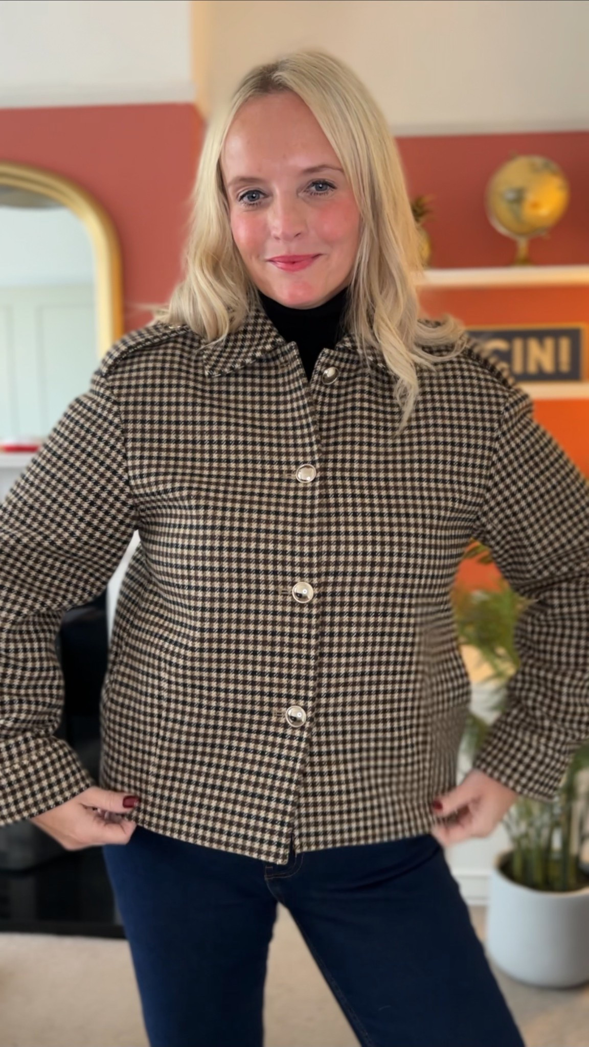 Trying on the latest trending checked jacket from @marksandspencer! 
I tried last months viral checked barn jacket and it just wasn’t for me. Too big and boxy and just didn’t do anything for me. This one works a lot better for me as it’s a more cropped style and I just feel the proportions are much more flattering for us shorter ladies (I’m just under 5ft3). 
Let me know what you think - a keeper or not? 
The reviews said it comes up big - I meant to pick up a size 12 but when I got home it must have been on the wrong hanger as I realised this is actually a 10. 

#LTKmidsize #LTKpetite #LTKautumn