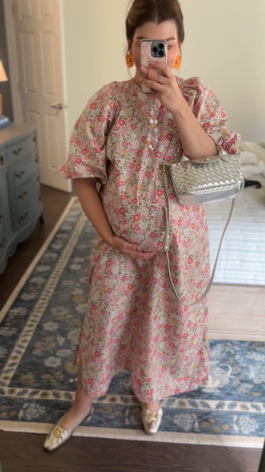 The Look in motion. I’m due this month which should mean all the fall things, but this dress will be worn again 100%. 



#LTKFamily #LTKBaby #LTKBump