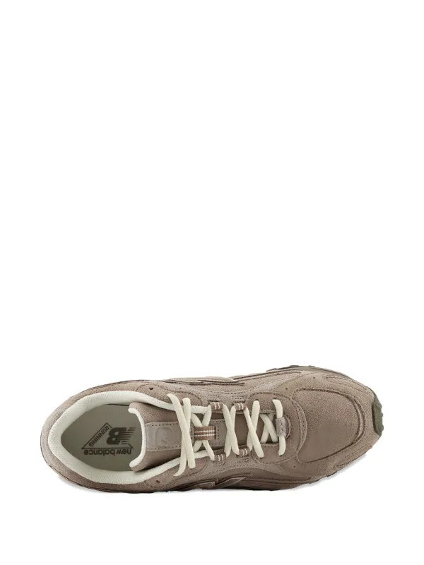 New Balance 204L "Mushroom/Arid Stone" Sneakers | FARFETCH | Farfetch Global