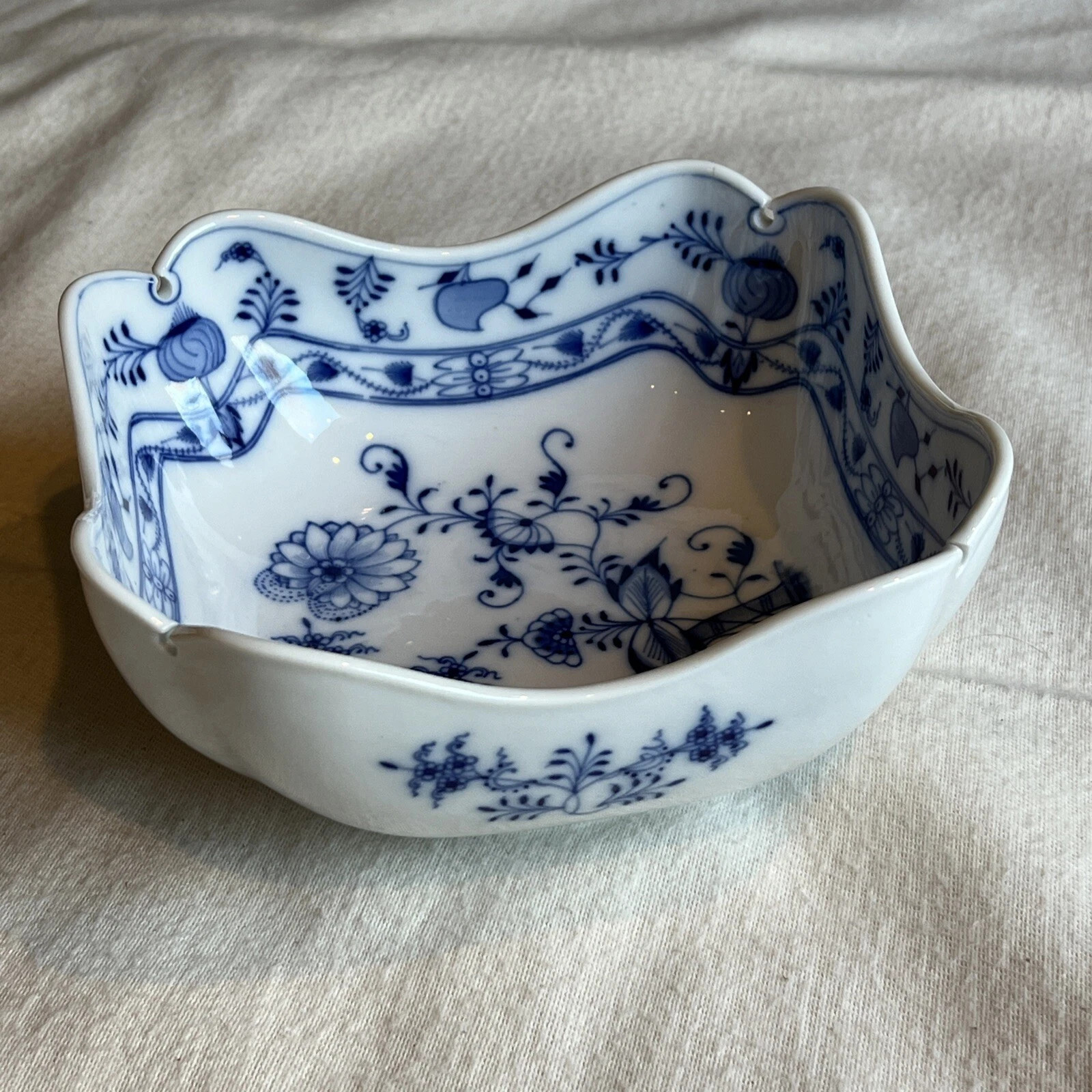 Vintage Meissen Blue Onion Square 8” Serving Bowl EUC  | eBay | eBay US