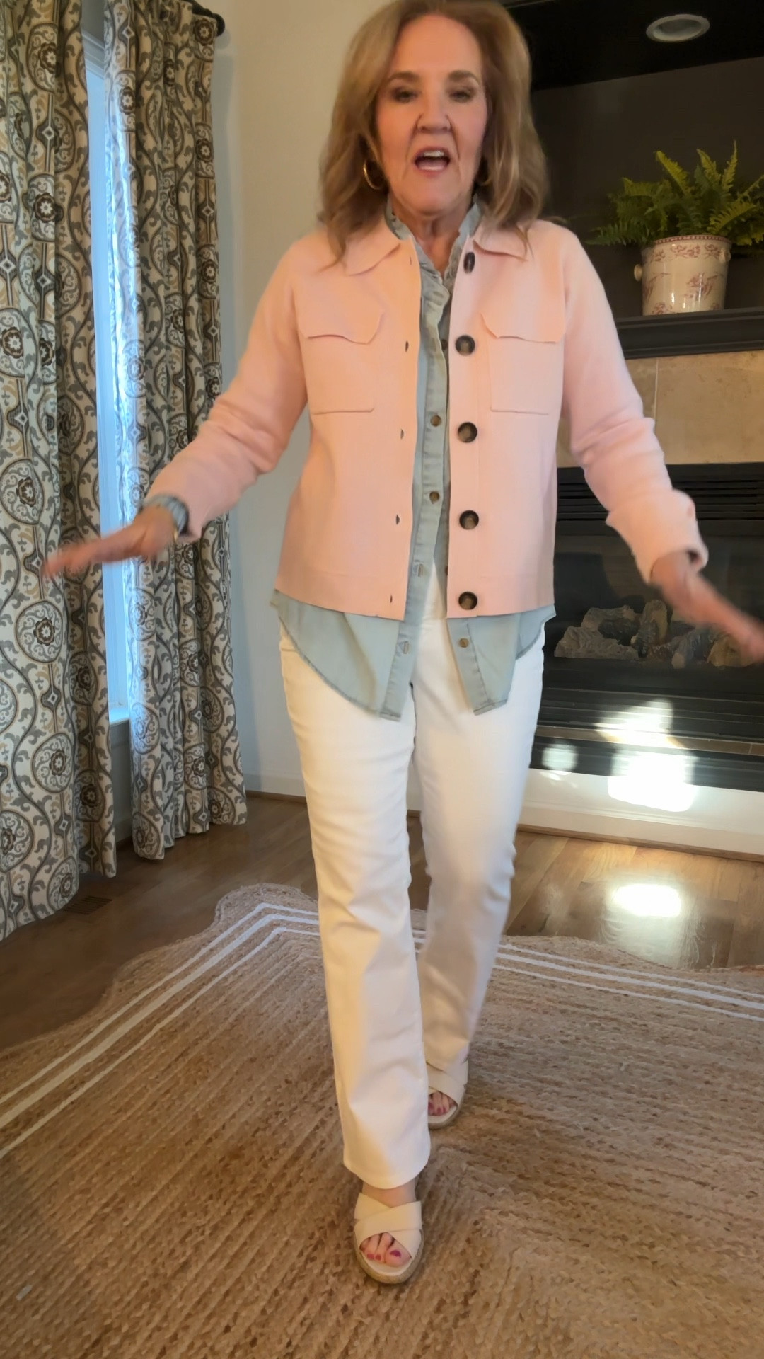 Cardigan and blouse size medium 
White denim with subtle flare and slit size 8 
Shoes are also the rack! A wedge heel. 


Pink sweater ballet pink white mini flare jeans chambray blouse Nordstrom rack NYDJ jeans 

#LTKOver40 #LTKFindsUnder50 #LTKWatchNow