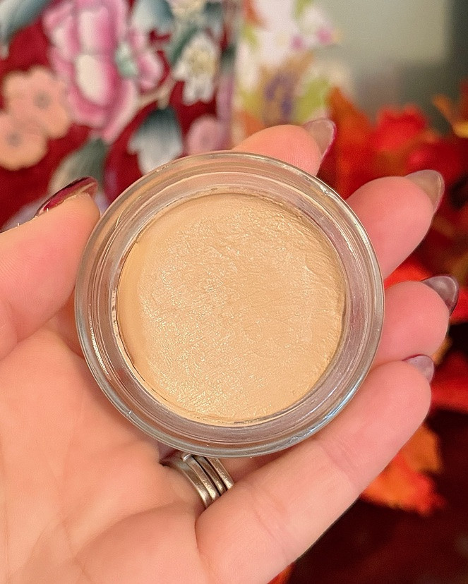 IT Cosmetics Do It All Sheer Tint Face Balm ✨💗

My new go-to for an easy, fresh-faced glow! ✨ This sheer tint face balm feels like skincare and makeup in one, with 92% skincare ingredients including hyaluronic acid, collagen peptide, and vitamin E. 💕 It gives buildable, radiant coverage while hydrating the skin and creating that effortless “your skin but better” look.

Perfect for everyday makeup when you want a little coverage without feeling like you’re wearing a full face! ✨🧴💄

Sheer tinted moisturizer, tinted face balm, lightweight foundation, radiant skin tint, hydrating makeup, everyday makeup, natural makeup look, mature skin makeup, glowy complexion, IT Cosmetics makeup, Ulta beauty finds.

#LTKOver40 #LTKBeauty #LTKselfcare