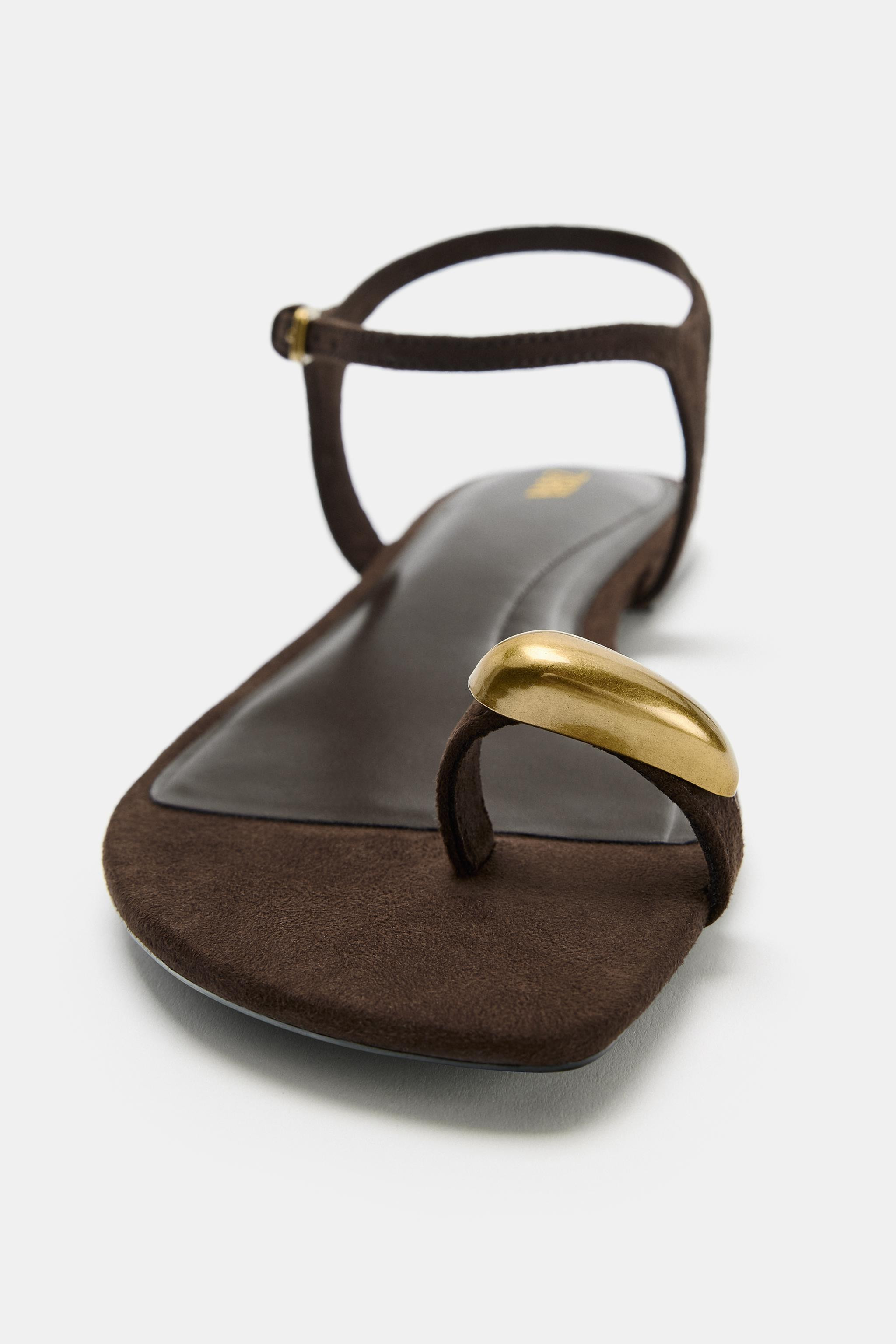 METALLIC DETAIL SANDALS | Zara US