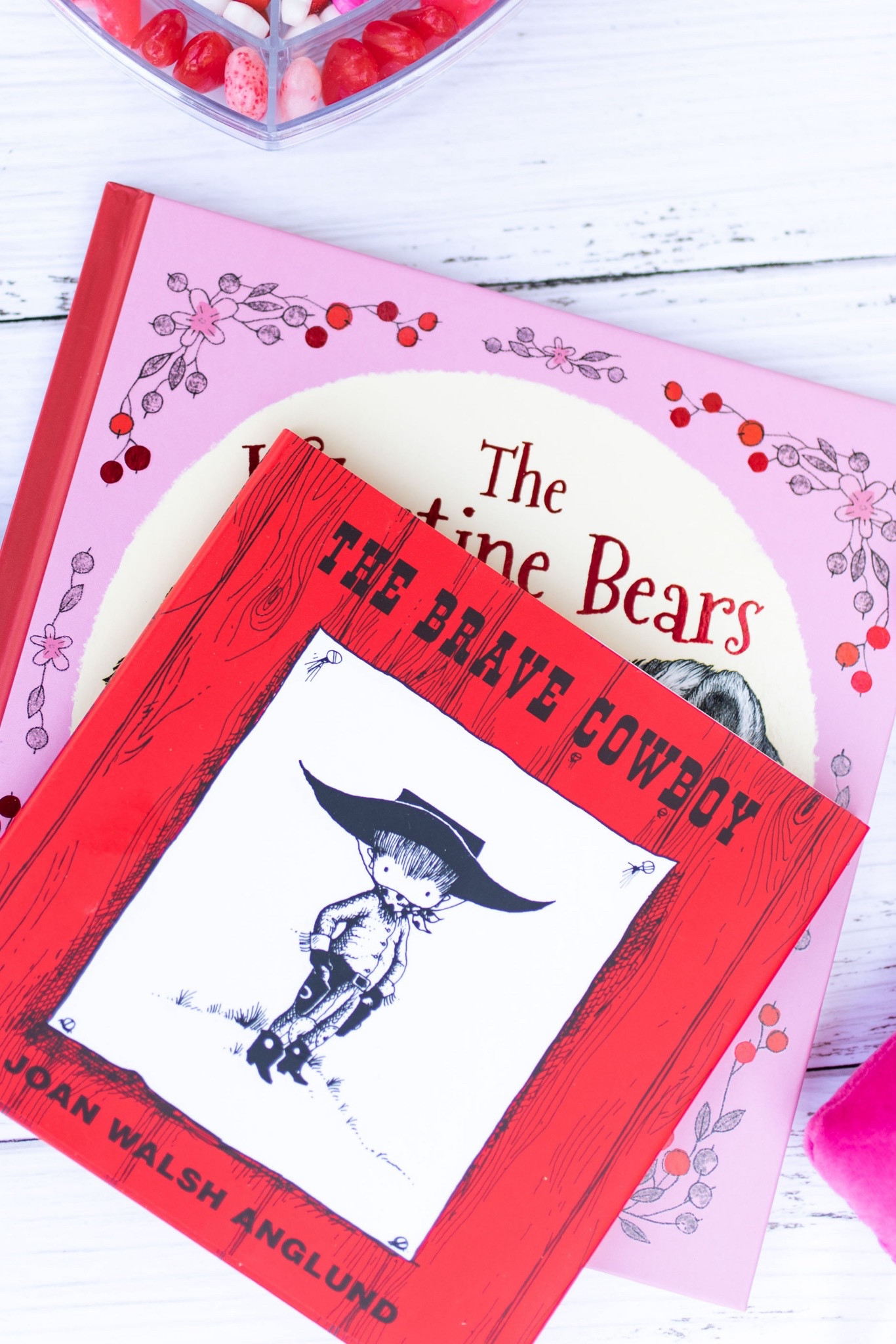 Valentine’s Day books for children. 

#LTKMostLoved #LTKfindsunder100 #LTKkids