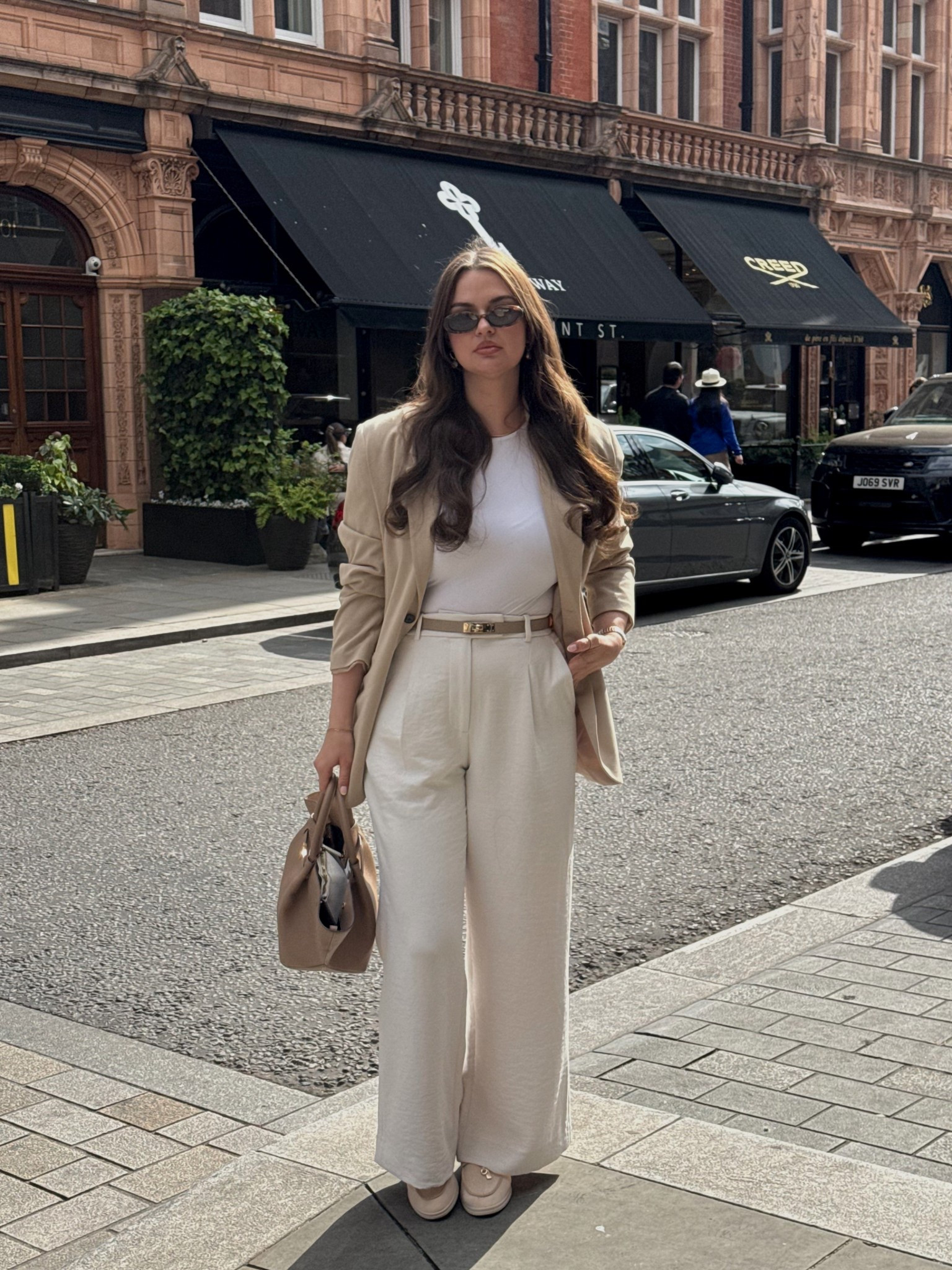 Beige & white spring outfit idea 

#LTKstyletip #LTKspring #LTKuk