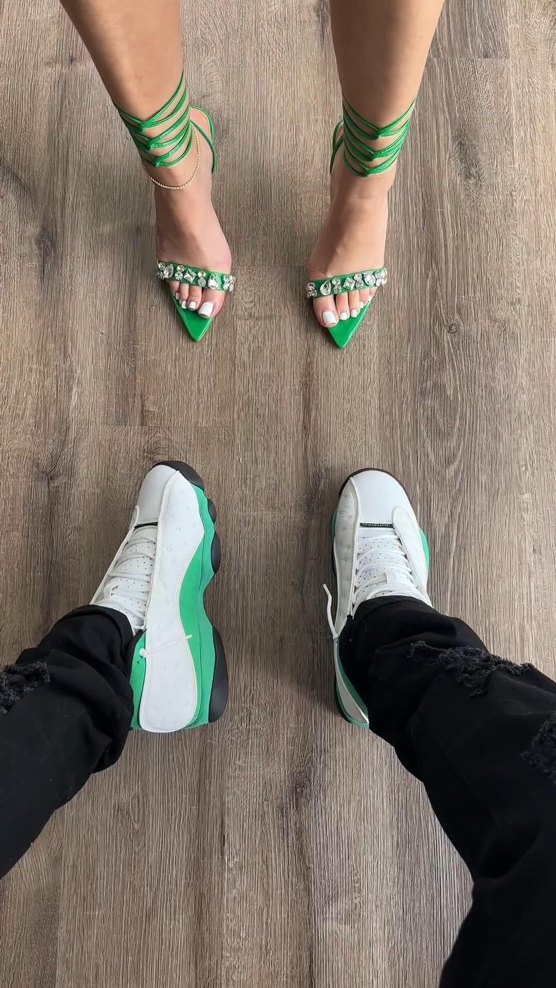 His sneakers keep it clean, her heels bring the drama🔥