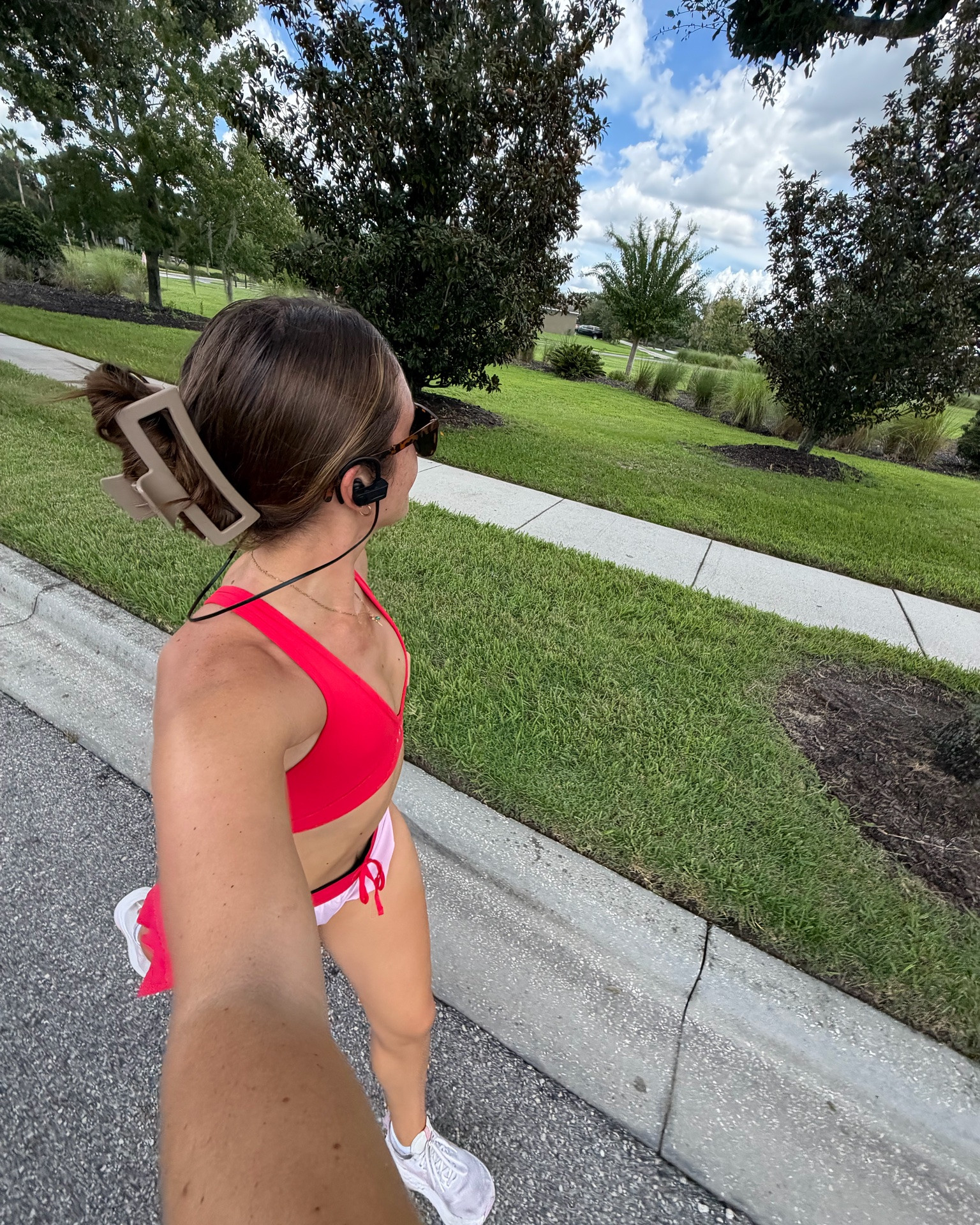 @LSKD OOTD for another hot and sweaty run

#LTKfitnessgoals #LTKootd #LTKActive