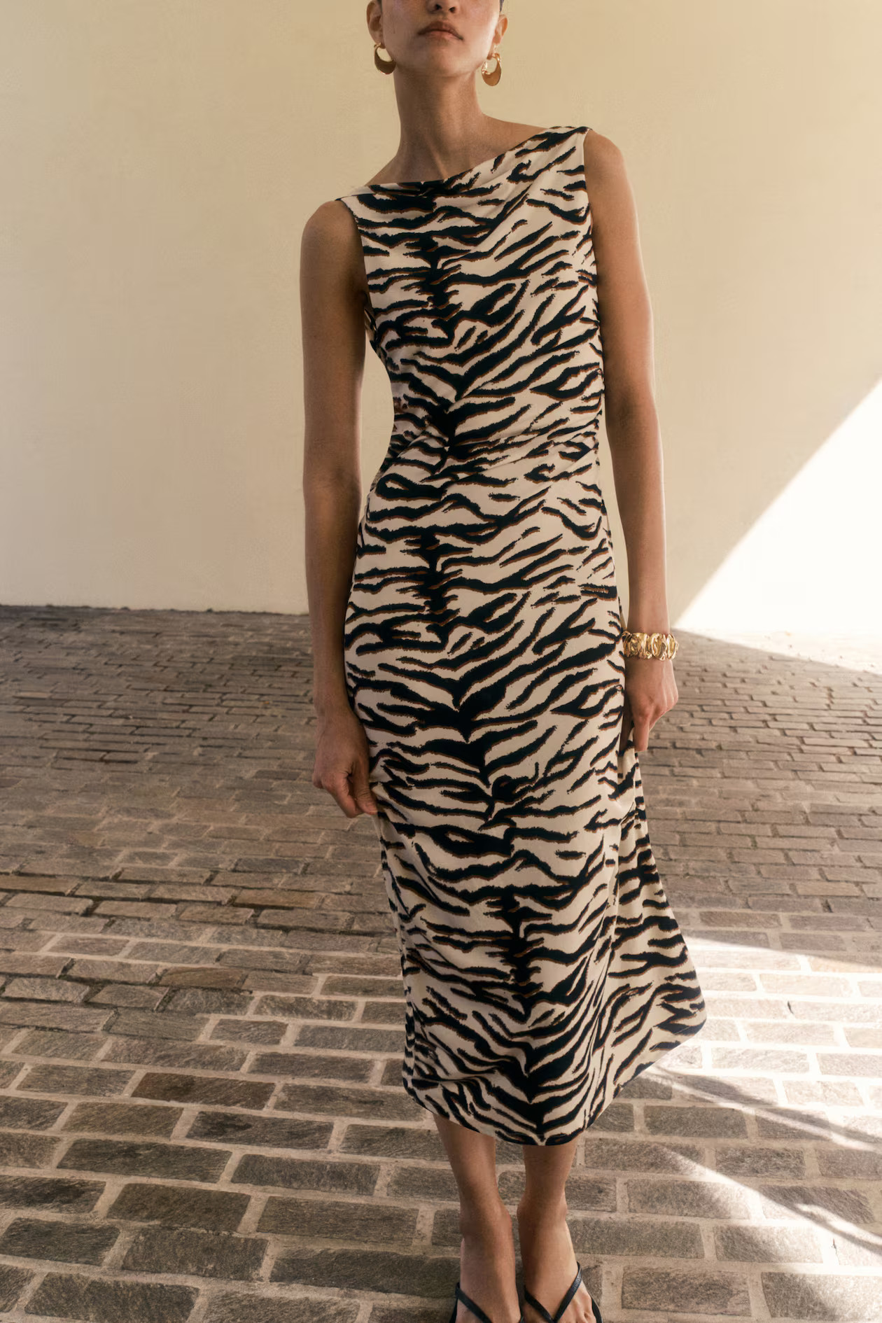 Open-back bodycon dress - Cream/Zebra print - Ladies | H&M GB | H&M (UK, MY, IN, SG, PH, TW, HK)