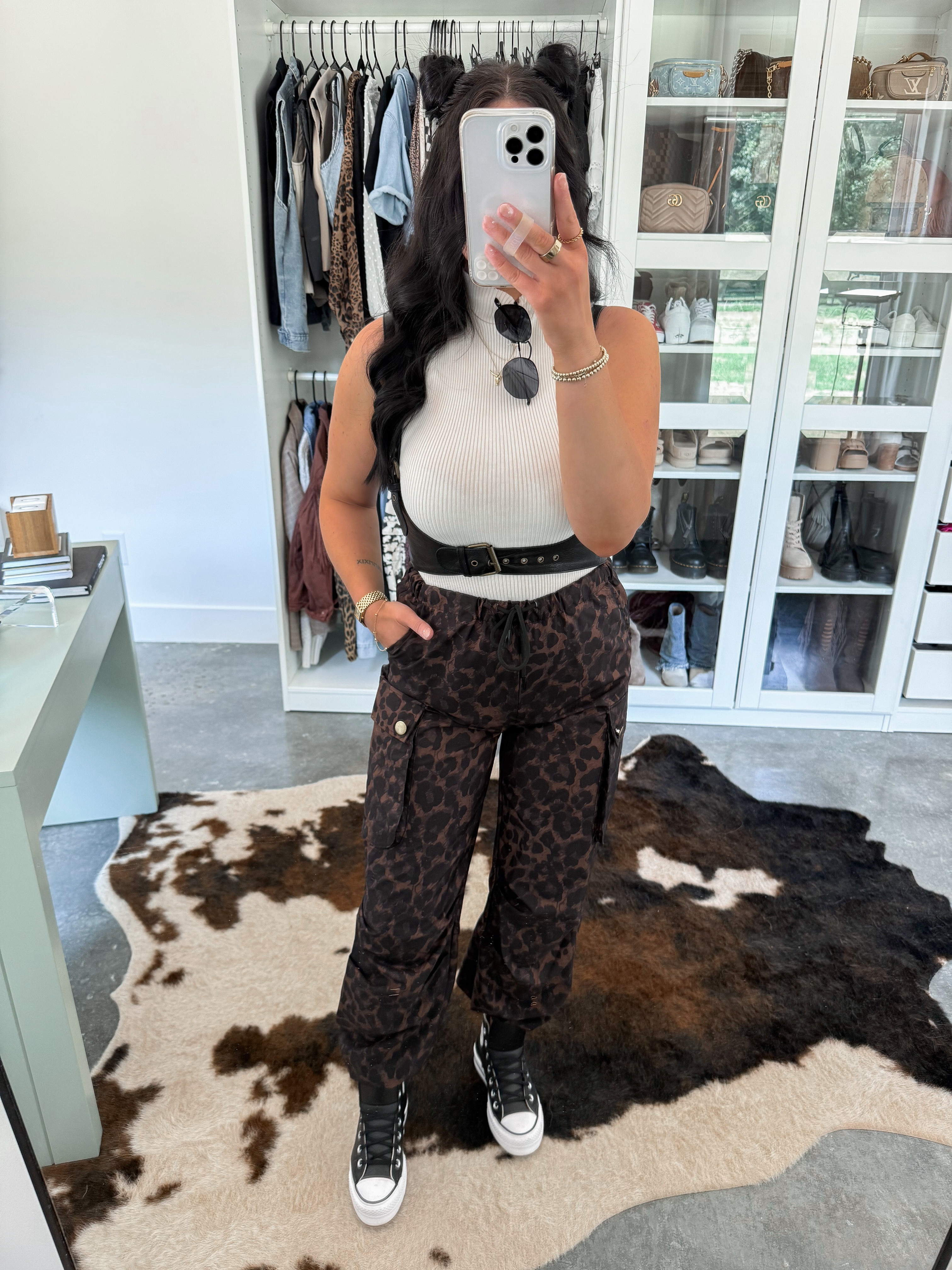 Edgy Early Fall Outfit Idea 🖤

Ribbed Top - small
Leopard Pants - xs but also could've done a small!
Harness - small

This outfit makes me feel like the leopard print version of Kim Possible, but I like it 😂 I styled these pants back in spring, but they'd also be perfect to transition into fall! I paired them with this ribbed high neck tank top and this black leather harness for an edgier vibe. (You could also throw on a denim jacket if it's cooler where you live!) Finished the look with my black leather platform converse sneakers & some black sunglasses! 🖤

 

 

#LTKFindsUnder50 #LTKStyleTip #LTKFindsUnder100