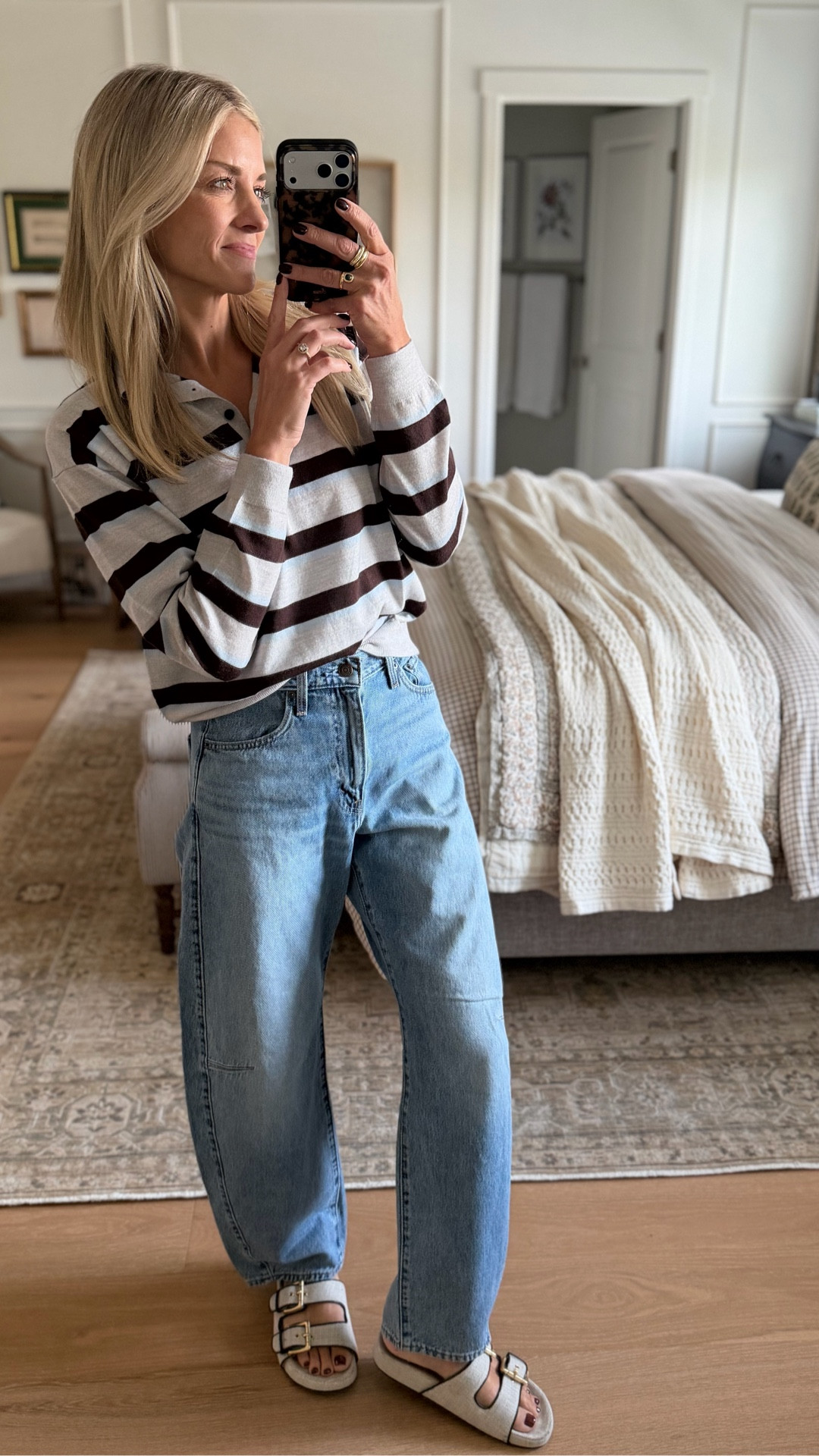 Worth the hype on these jeans! I sized up one to a 26 and they are perfect!

#LTKSaleAlert #LTKFindsUnder100 #LTKStyleTip