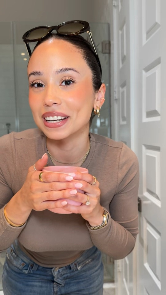 Let’s do my make up for the first time post wisdom tooth surgery!

#LTKSeasonal #LTKstyletip #LTKbeauty