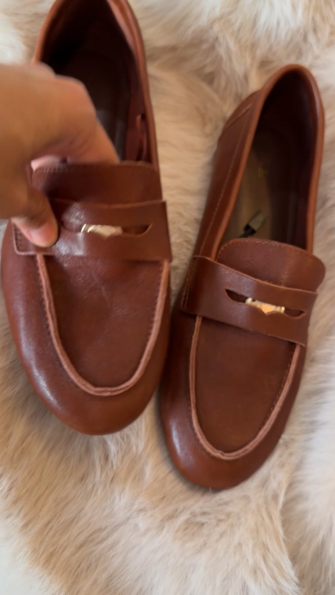 I sized down to a 8.5. I’m usually a 9-9.5. Super soft

#LTKSeasonal #LTKGiftGuide #LTKWorkwear