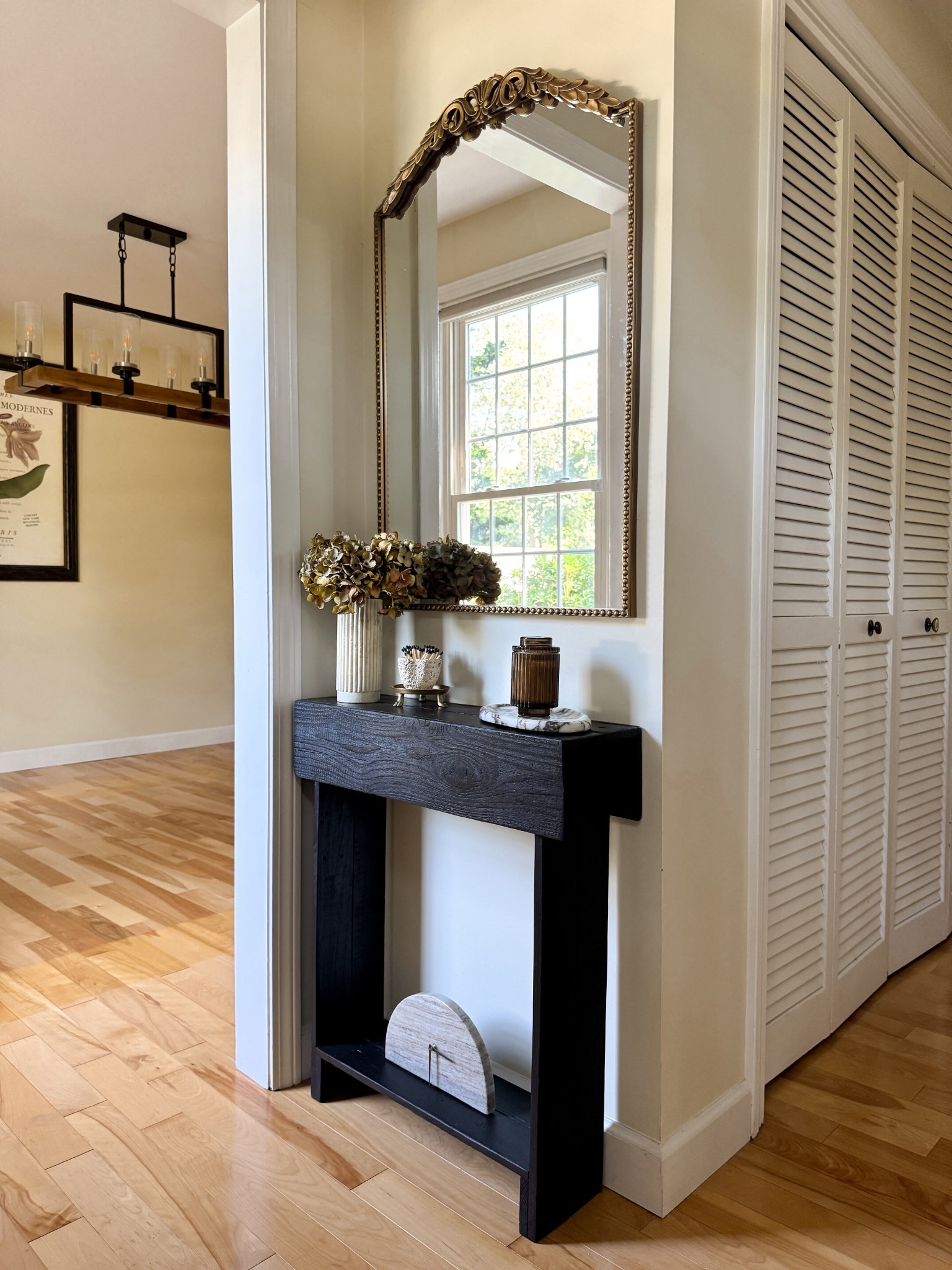 small entryway decor and table & anthropologie inspired antique mirror 

Home decor | entryway makeover | console table decor

#LTKHome #LTKFindsUnder50 #LTKFindsUnder100