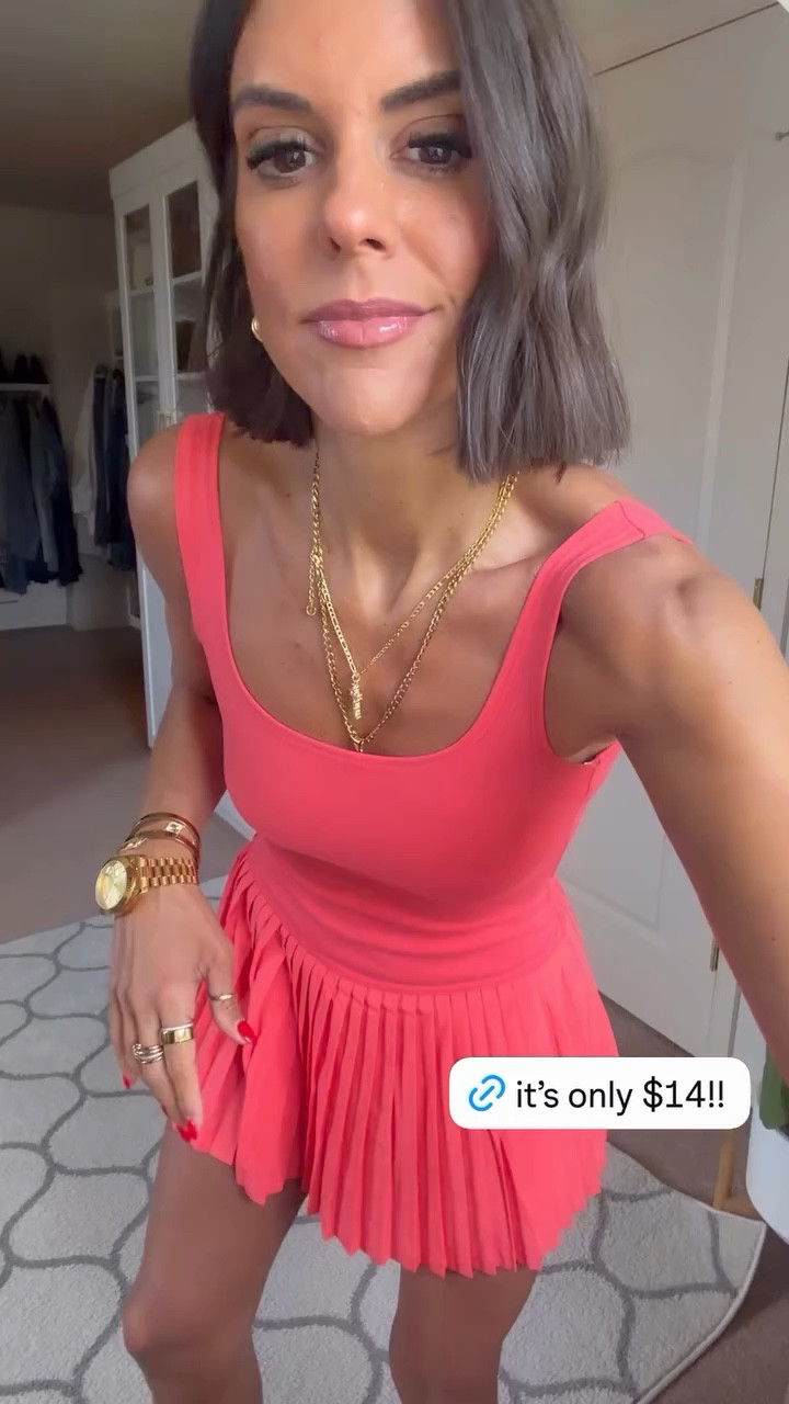 How adorable is this 💲1️⃣4️⃣ tennis dress?! Built in shorts!! Size xs

#LTKgrwm #LTKActive #LTKmomlife