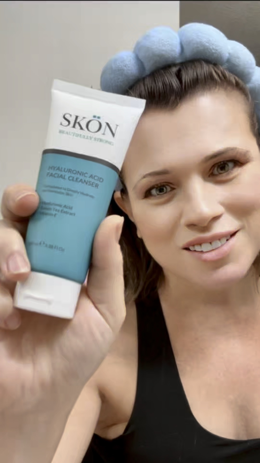 This is what I use to cleanse my face & why I love it!
#Skon #SkinCare #personalcare #antiaging #hyaluronicacid #beauty #beautyhacks #skon #SkinCareEssentials #glowingskin #youthfulglow #beauty #SkinCareHack #review 

#LTKBeauty #LTKOver40 #LTKWatchNow