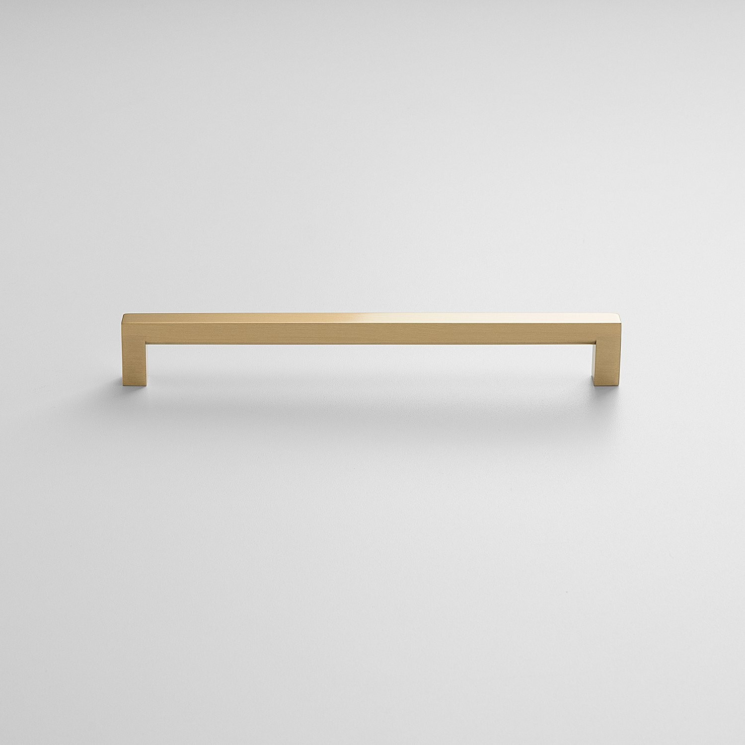 Edgecliff Pull - Natural Brass | Schoolhouse