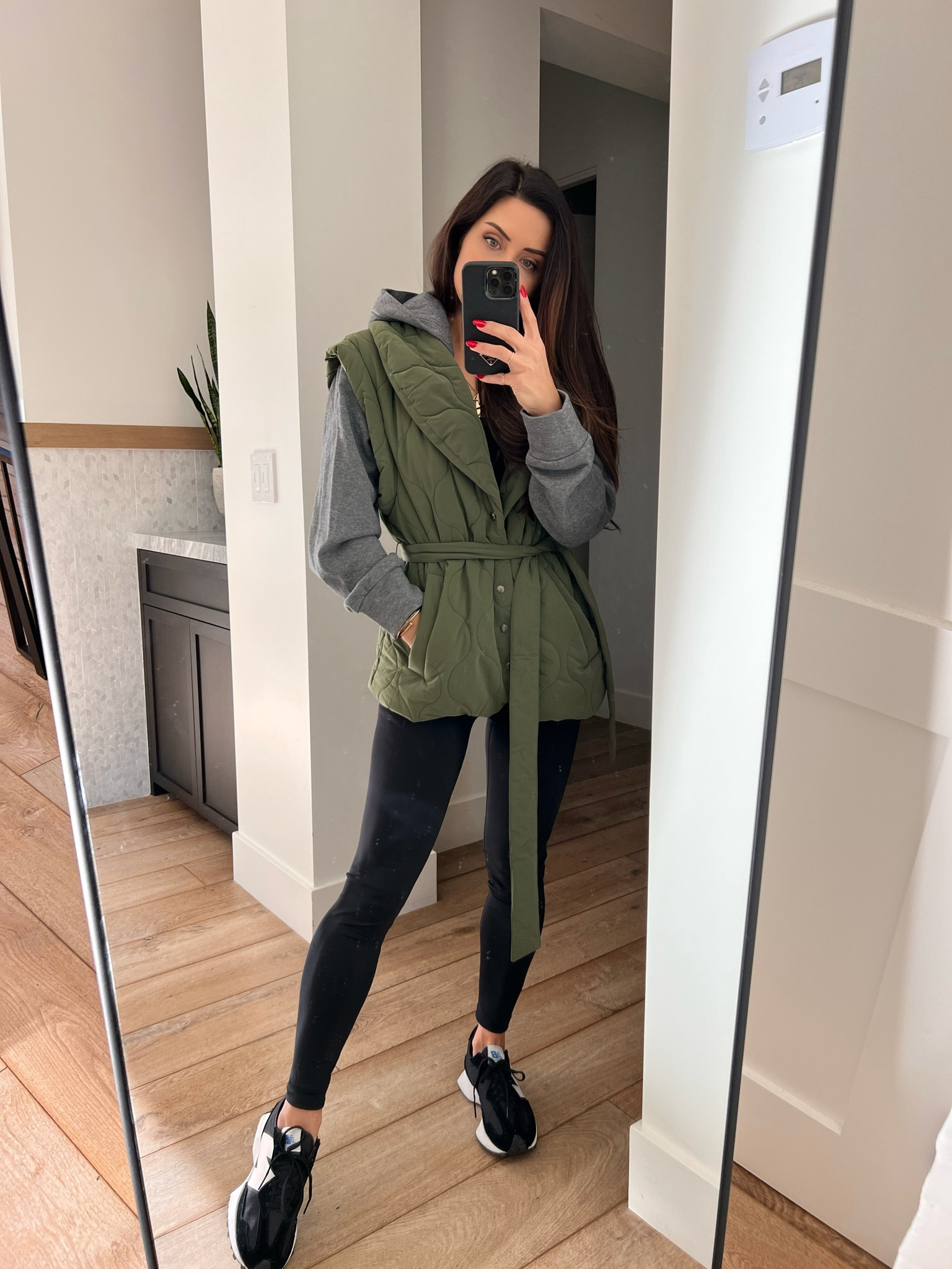 Athleisure everyday casual mom style - leggings and sneakers please  

#LTKunder100 #LTKstyletip #LTKshoecrush