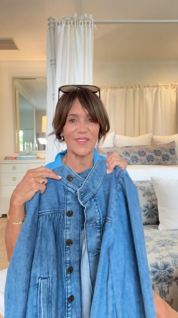 This denim jacket is SO PRETTY and only $129. True to size!

#LTKSeasonal #LTKOver40