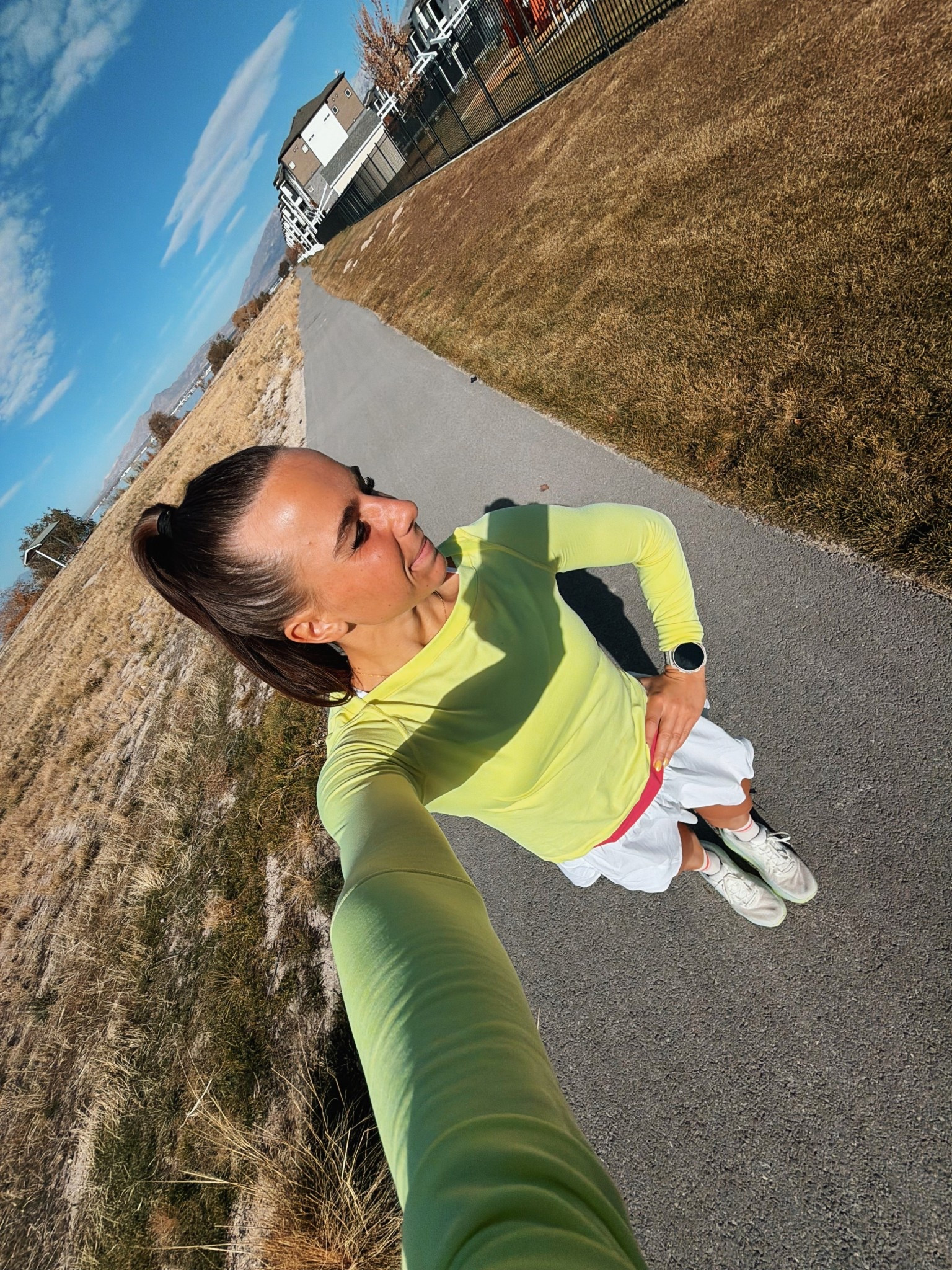 Running fit of the day!

Shoes are Skechers aeroburst 