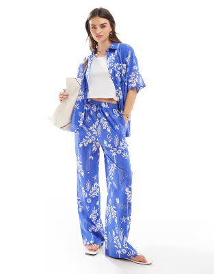 Iisla & Bird resort printed beach co-ord in blue | ASOS (Global)