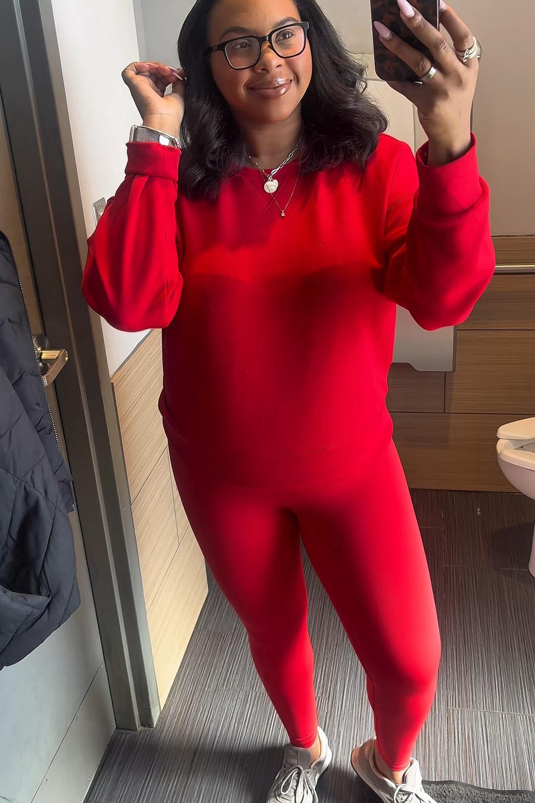This matching set is absolutely perfect! The leggings snatch me up & are so smoothing. @spanx quality is just chefs kiss 🥰

#LTKgrwm #LTKMidsize #LTKootd